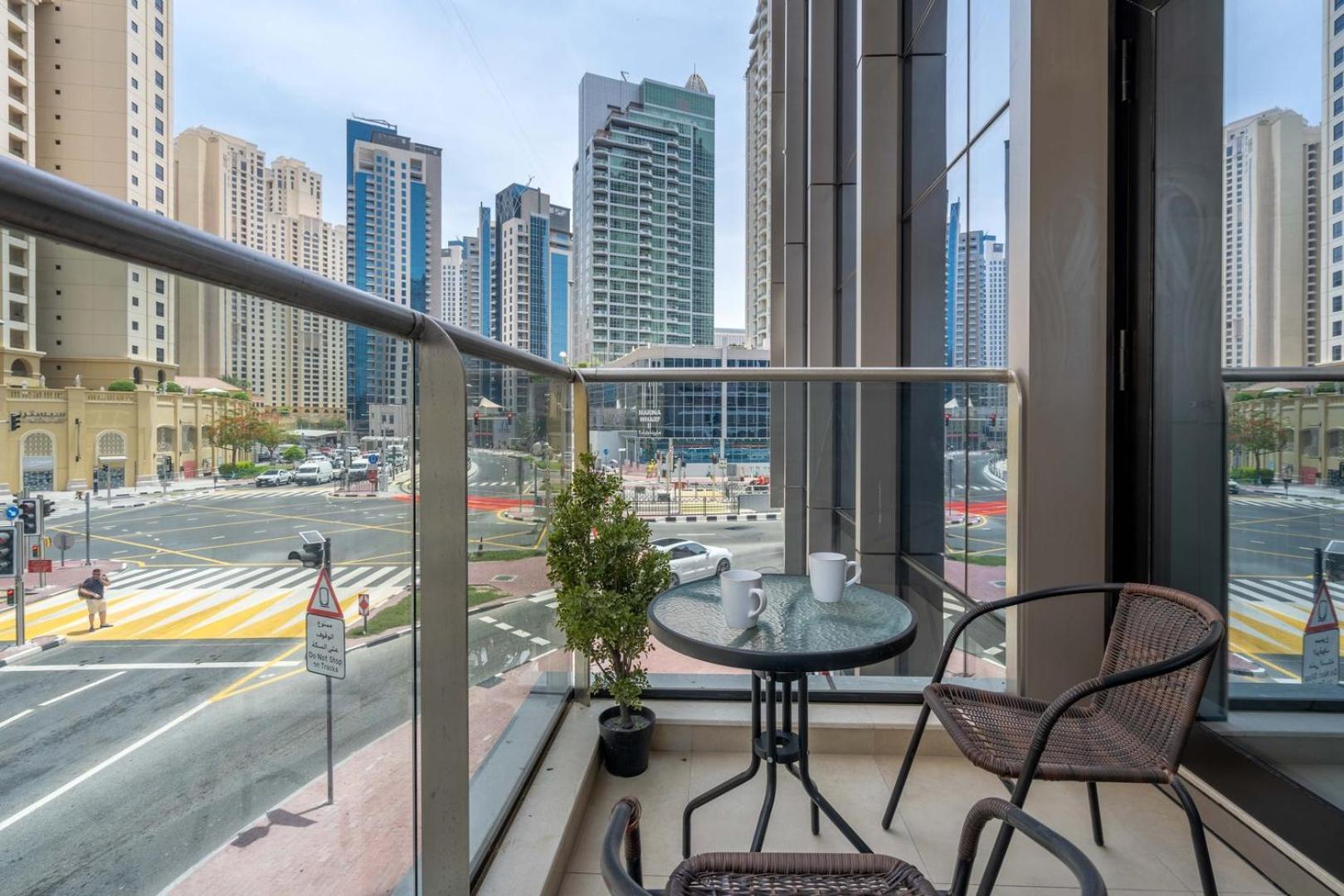 Guestready - Sophisticated Retreat In Marina Apartment