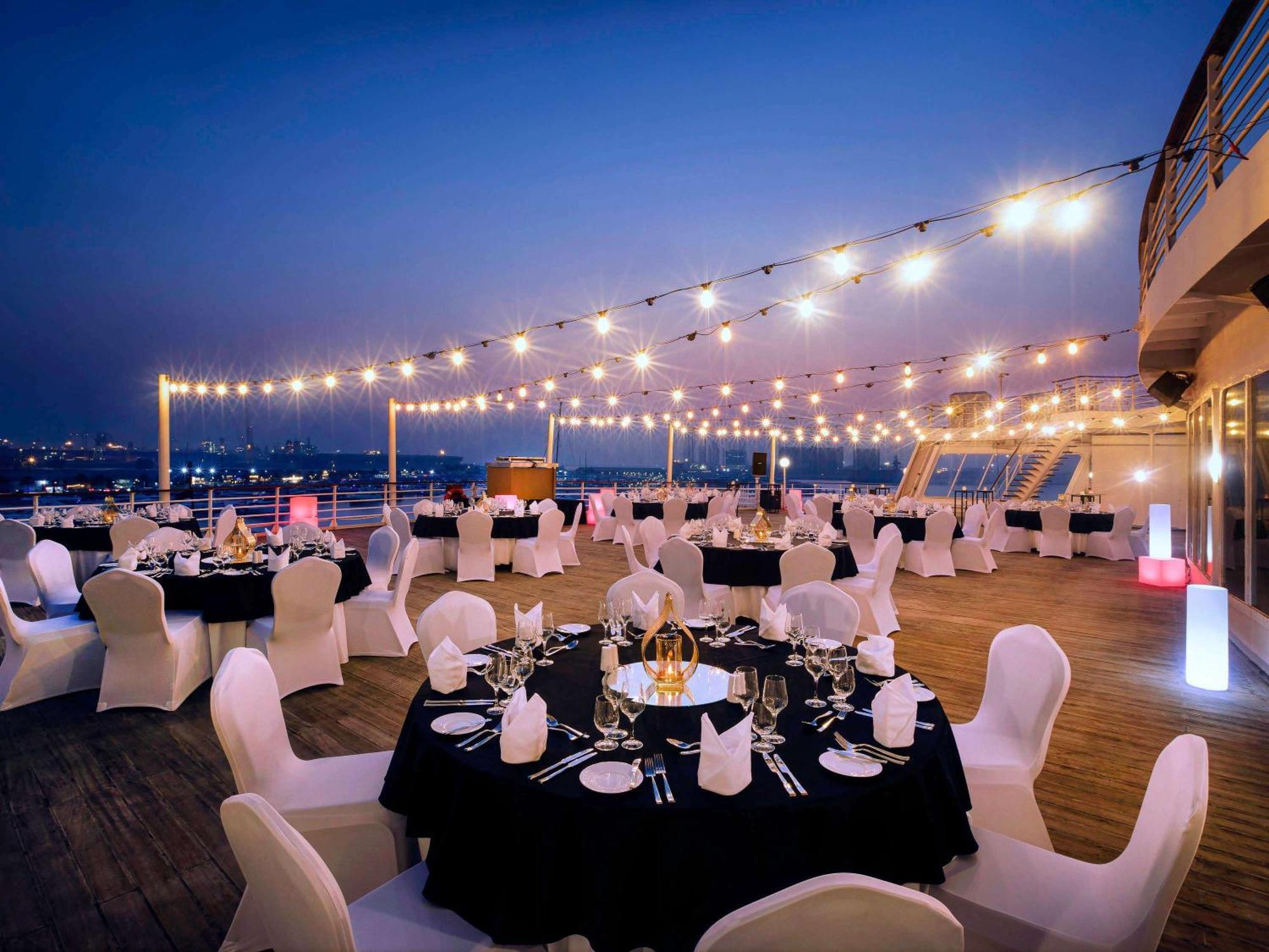 Queen Elizabeth 2 Hotel Dubai