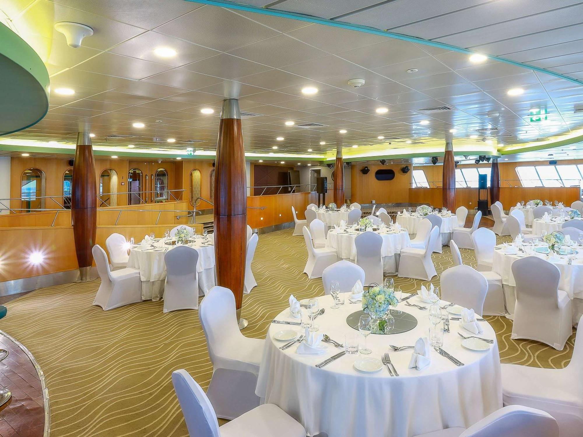 Queen Elizabeth 2 4* Dubai