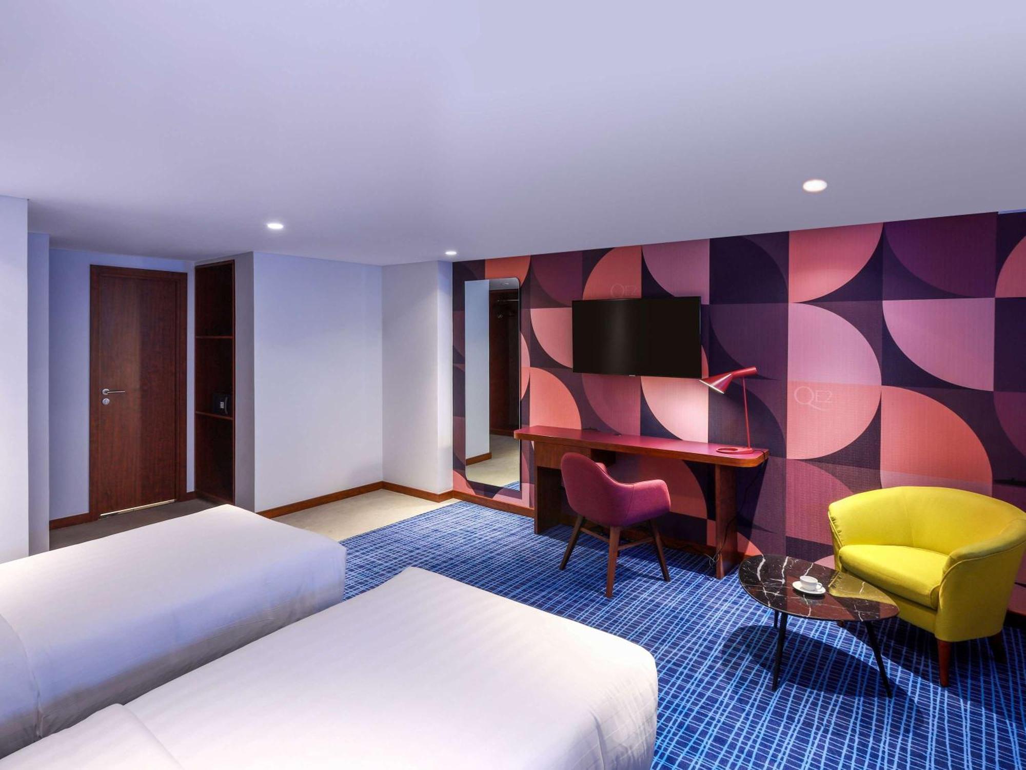 Queen Elizabeth 2 Hotel Dubai