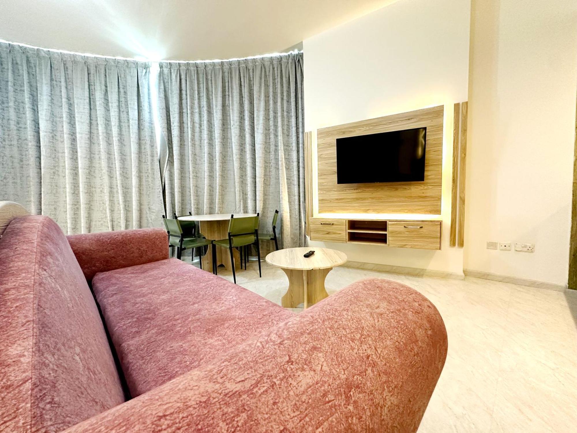 Zenith Smart - Zenith Tower A2 * Dubai