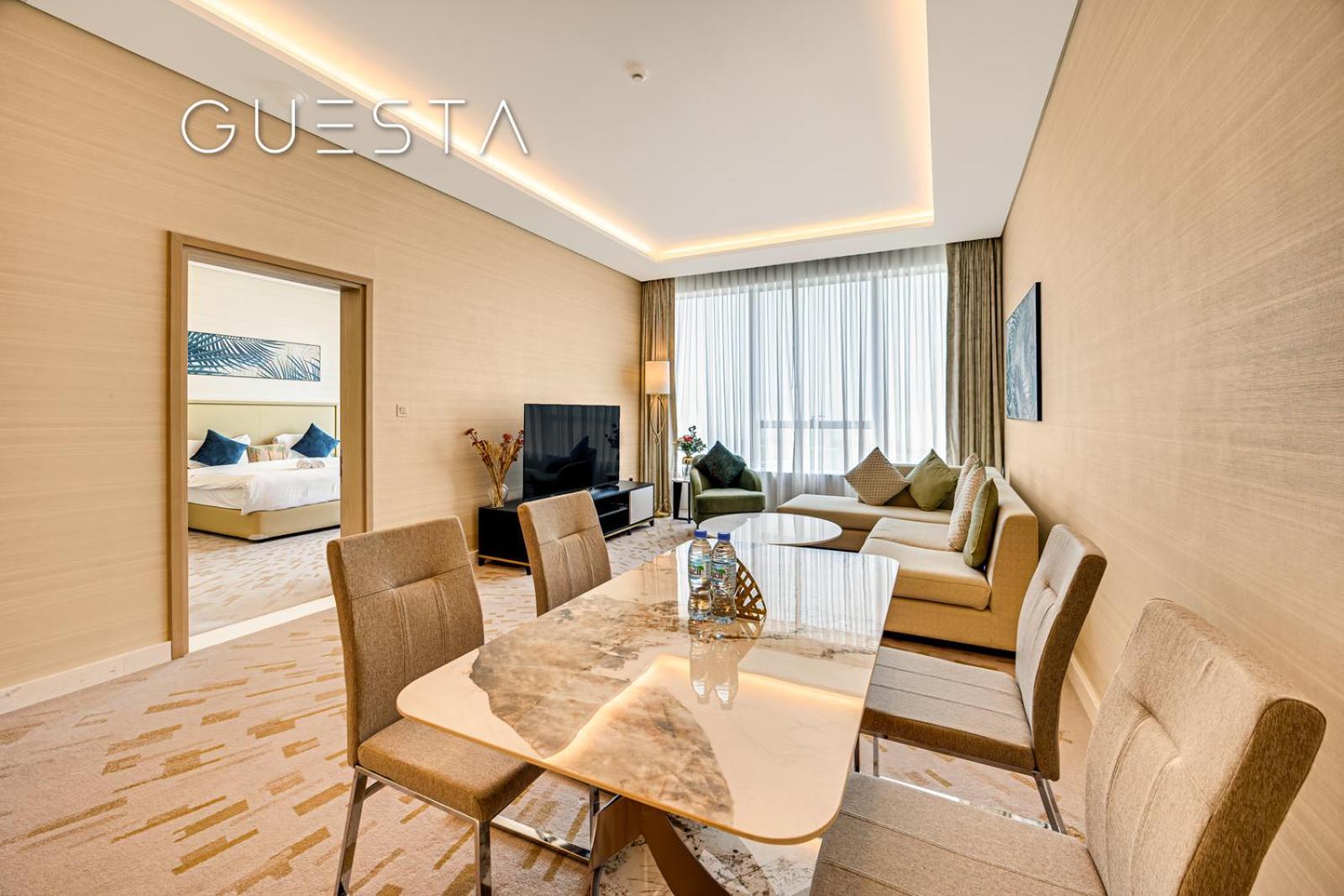 The Palm Tower, Nakheel Mall, Palm Jumeirah * Dubai