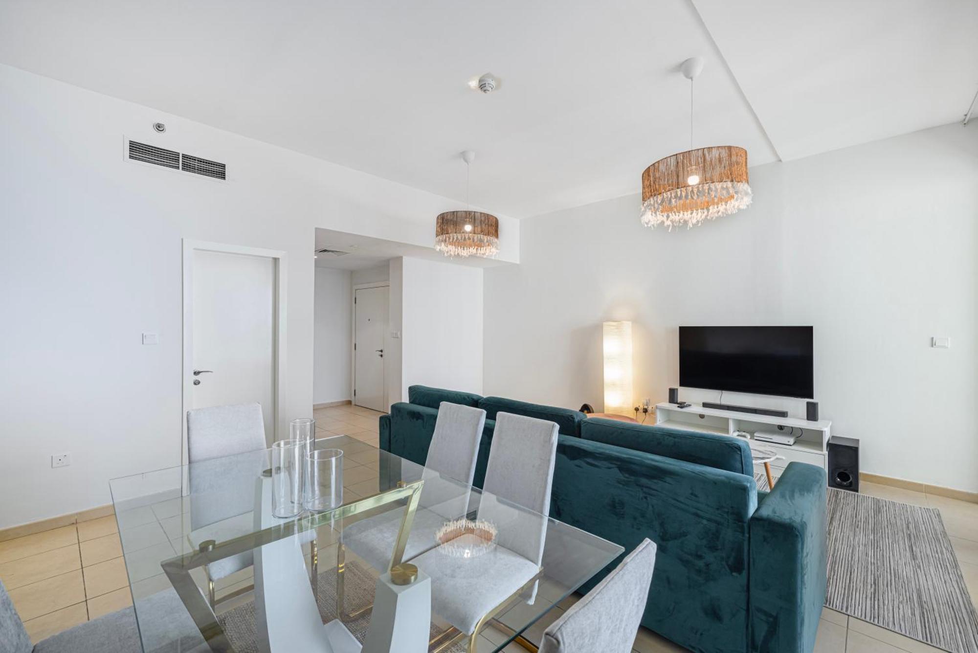 Apartment Seafront Newly Renovated 2br In Jbr *