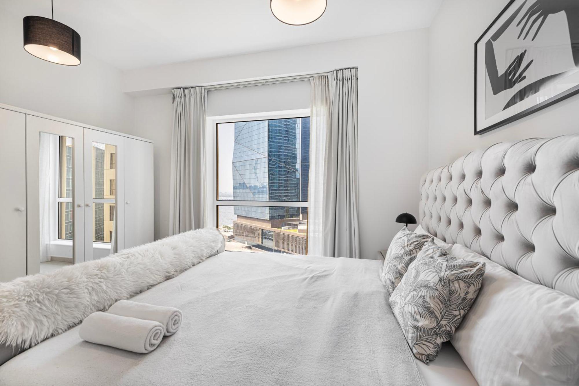 Seafront Newly Renovated 2br In Jbr *