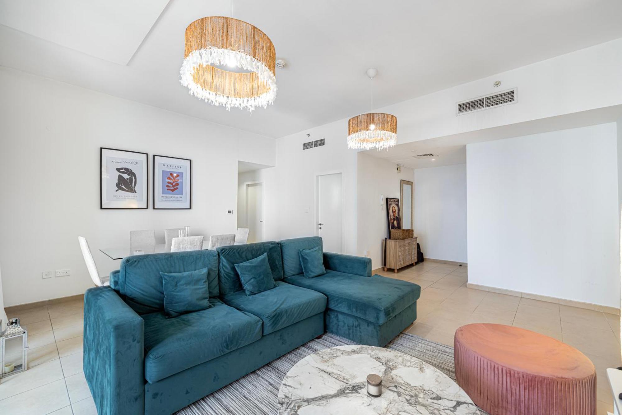 Seafront Newly Renovated 2br In Jbr