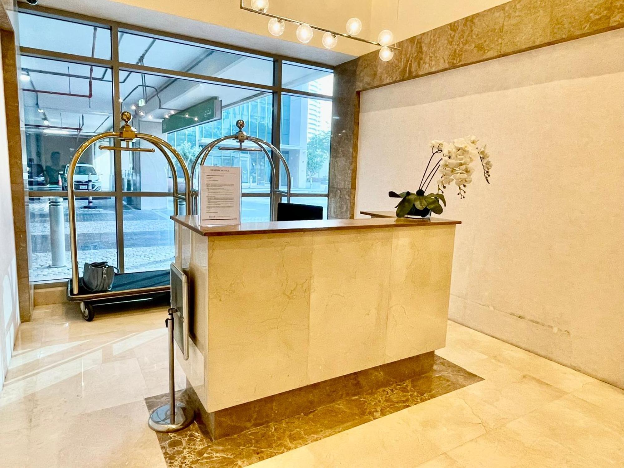 Daire Boulevard 2 Br- Burj Khalifa-dubai Mall- Pool-gym *