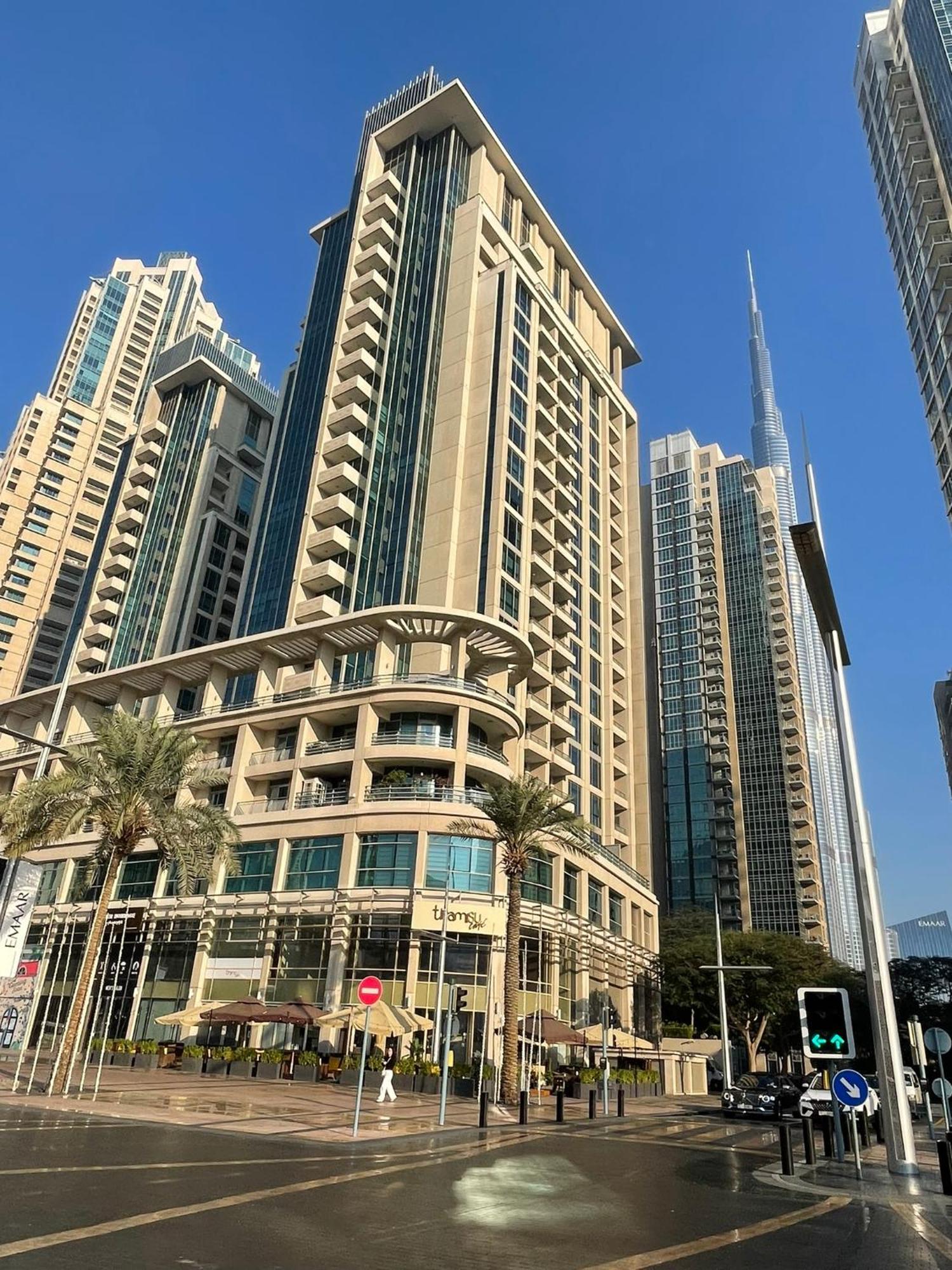 Boulevard 2 Br- Burj Khalifa-dubai Mall- Pool-gym Daire