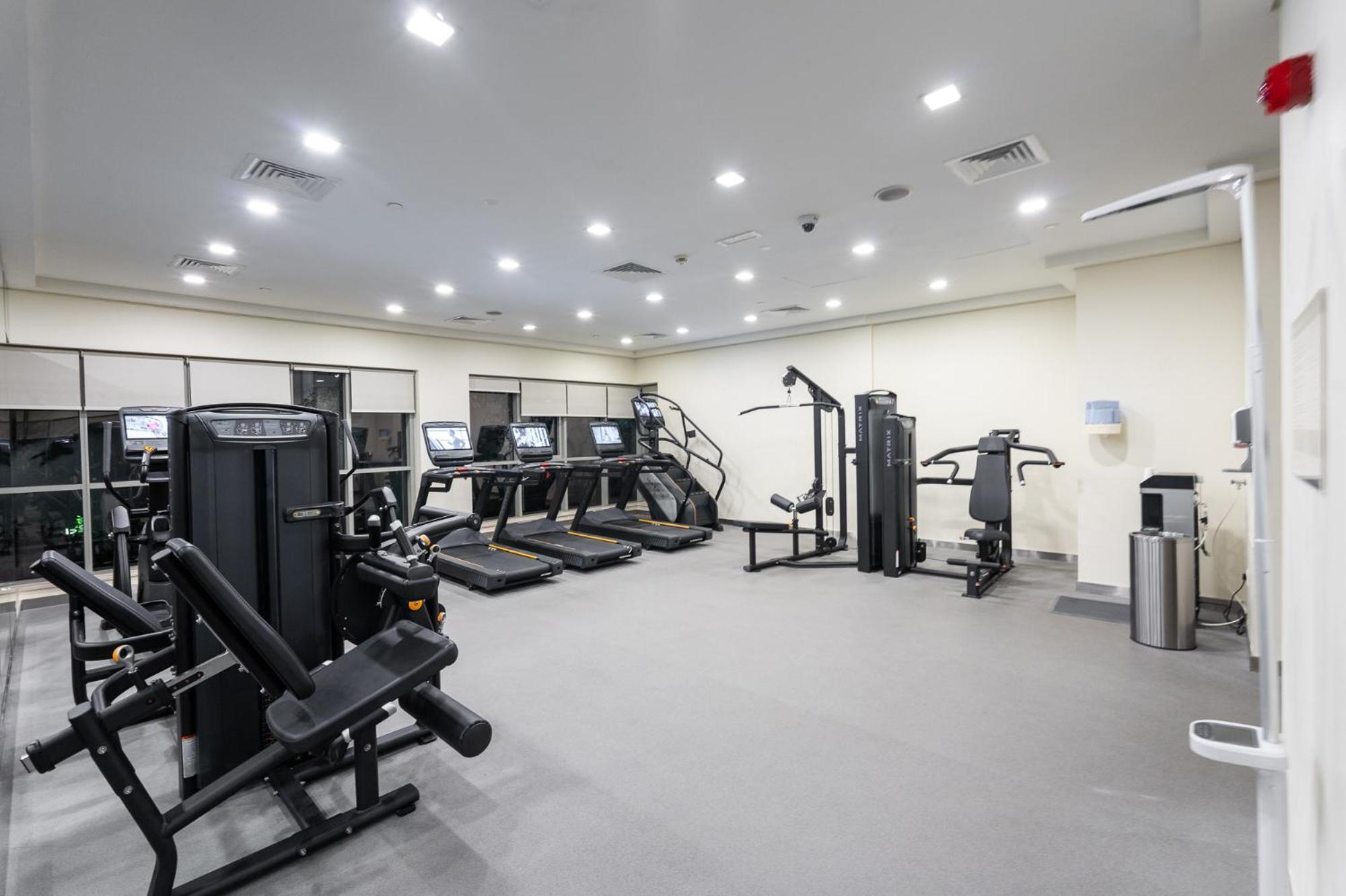 Boulevard 2 Br- Burj Khalifa-dubai Mall- Pool-gym Daire Dubai