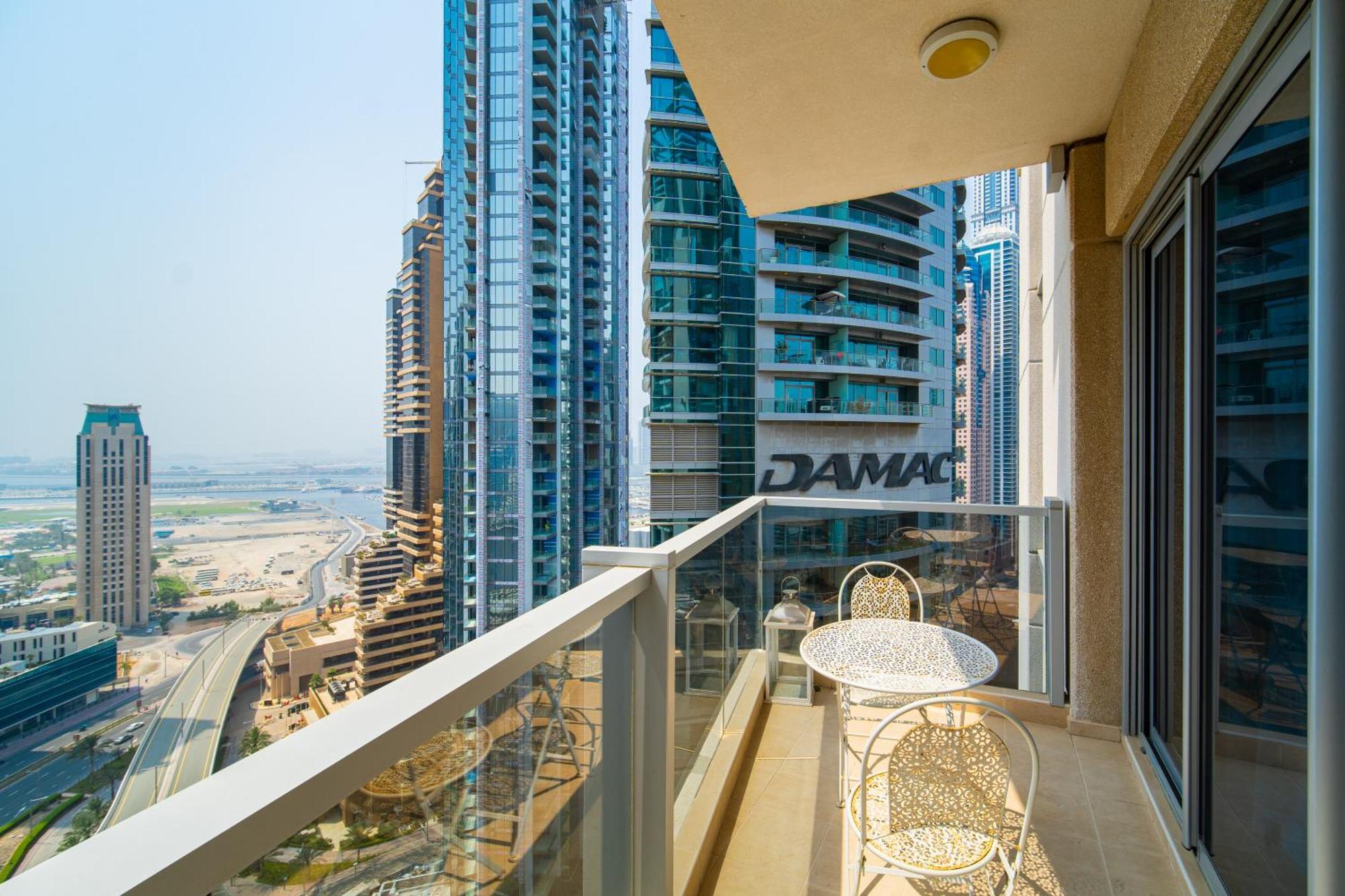Marina Tower - Stunning 1bhk With Marina View By Elegant Escape's *