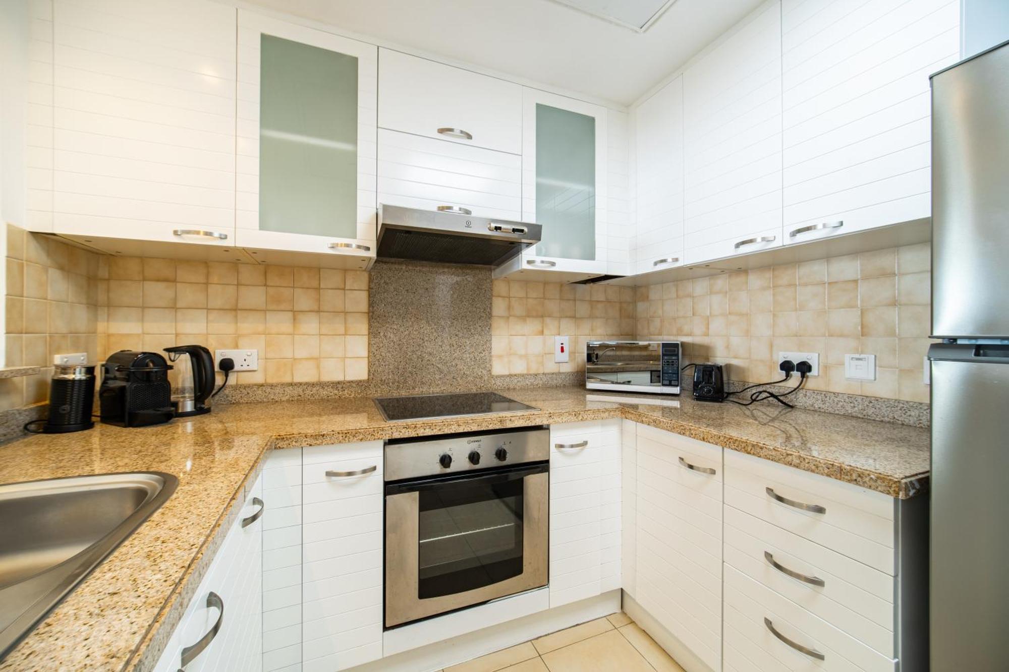 Apartment Marina Tower - Stunning 1bhk With Marina View By Elegant Escape's Dubai