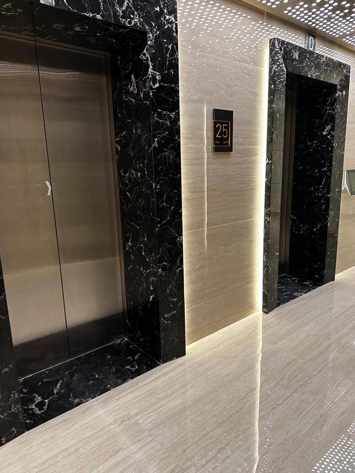 Brand New Luxurious 3br - Pool, Gym & Uptown Views