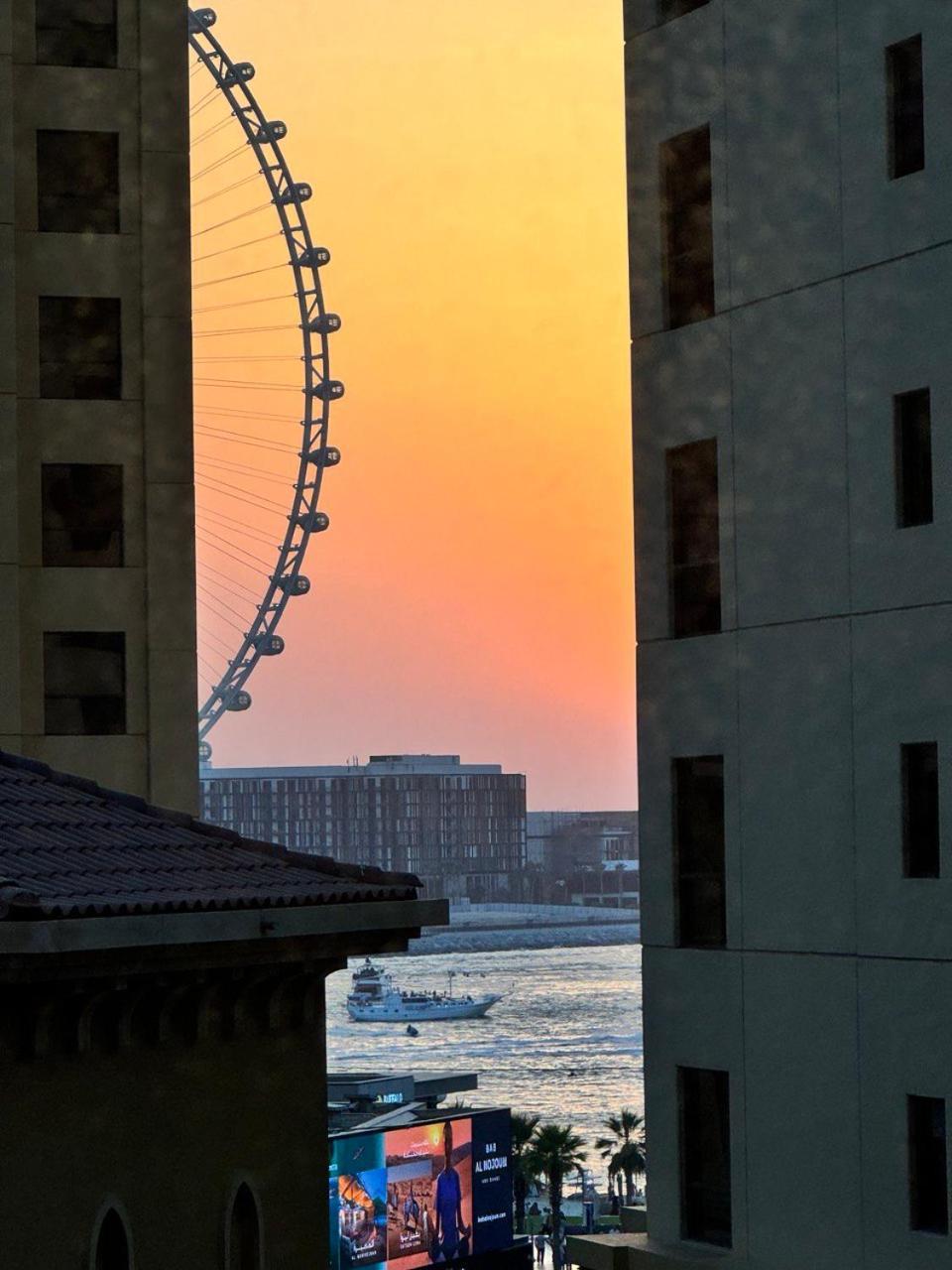 Apartamento Stylish Beachside 3 Beds In Jbr Dubai