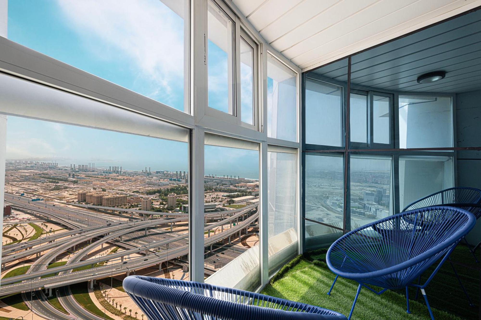 Stunning Panoramic Sea & Marina Skyline View Dubai