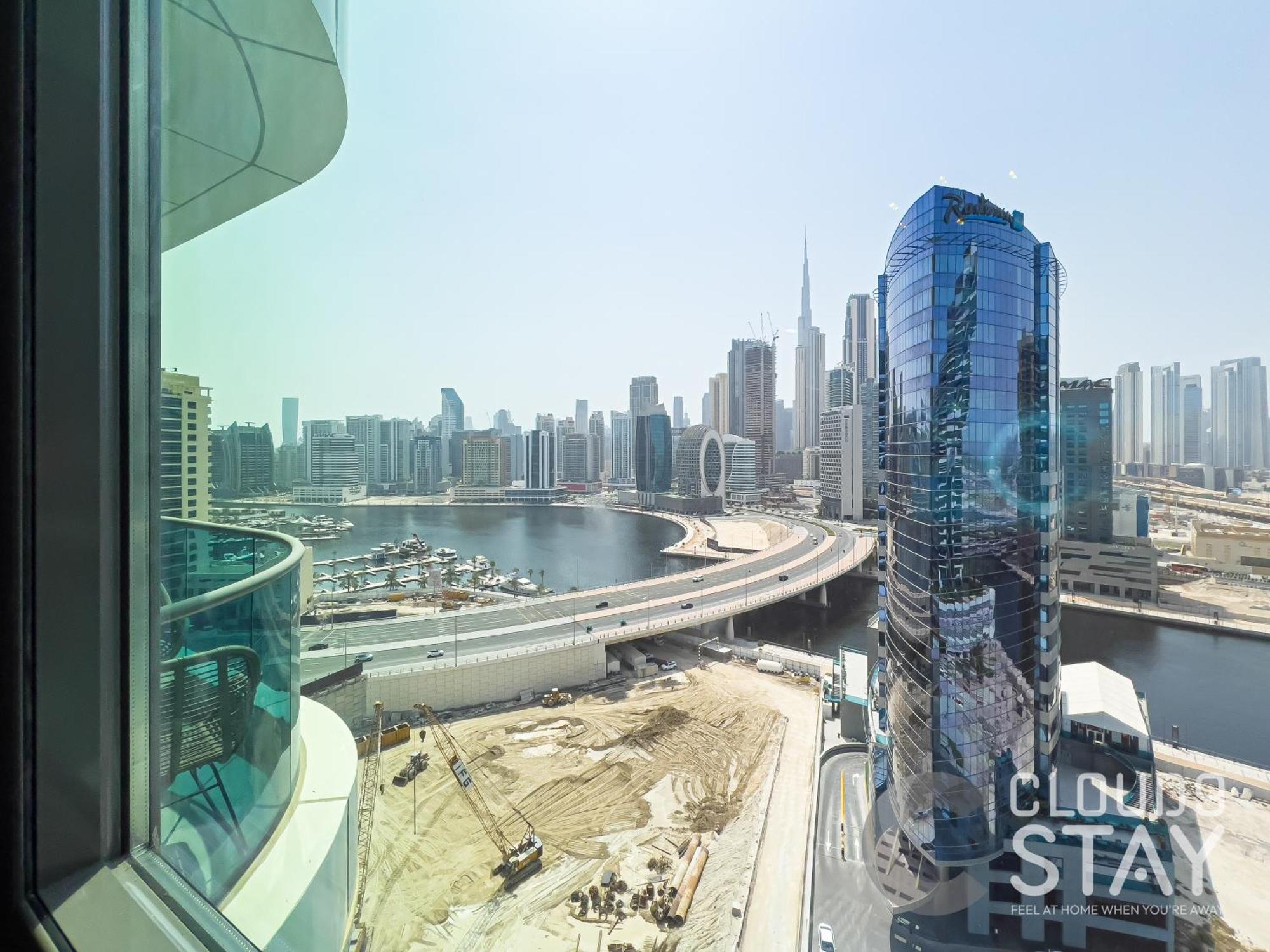 Cloud 9 - The Bay Tower Apartment *