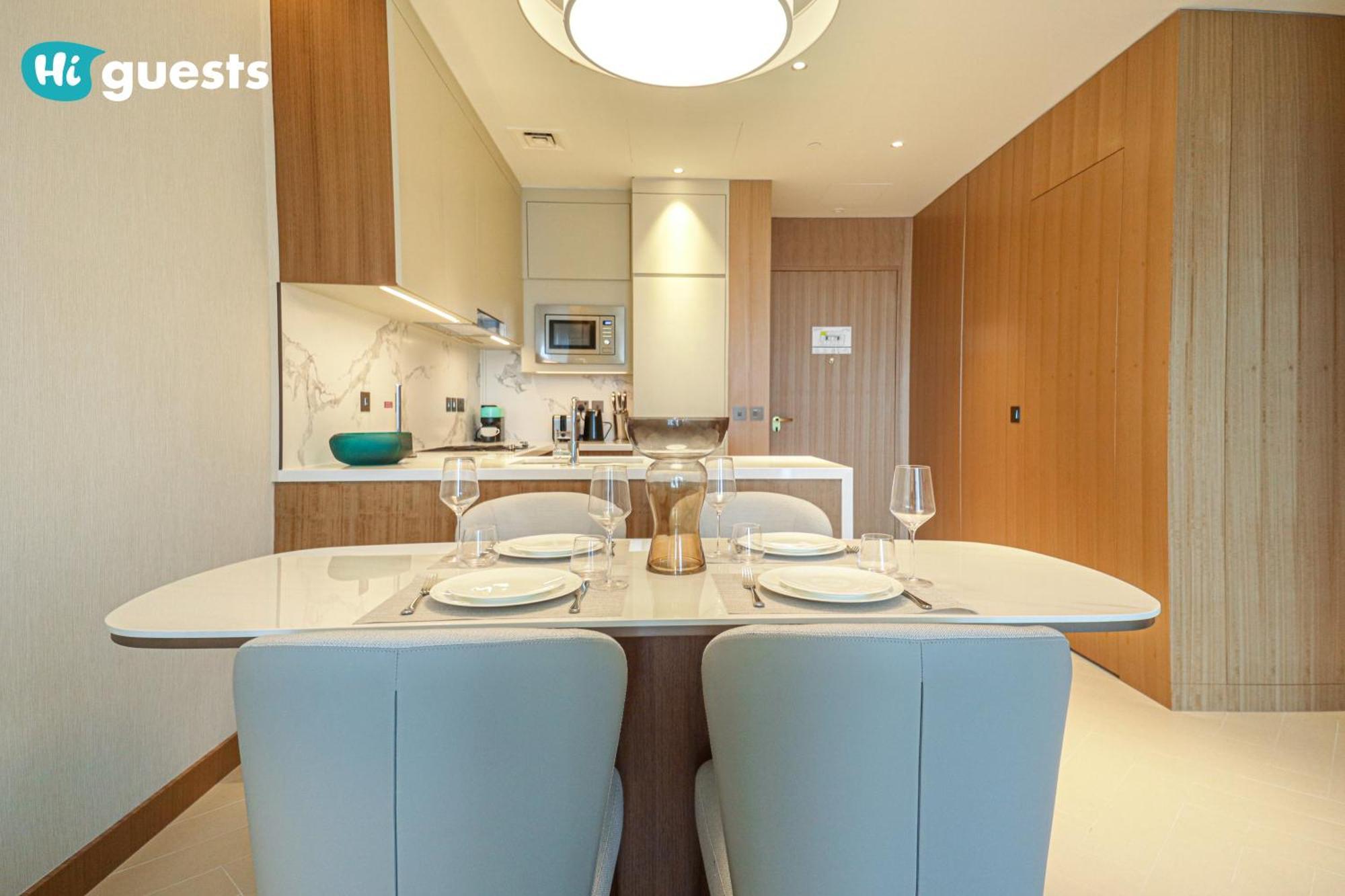 Higuests - Sky-high Experience Luxe Living On The 24th Floor Apartment *