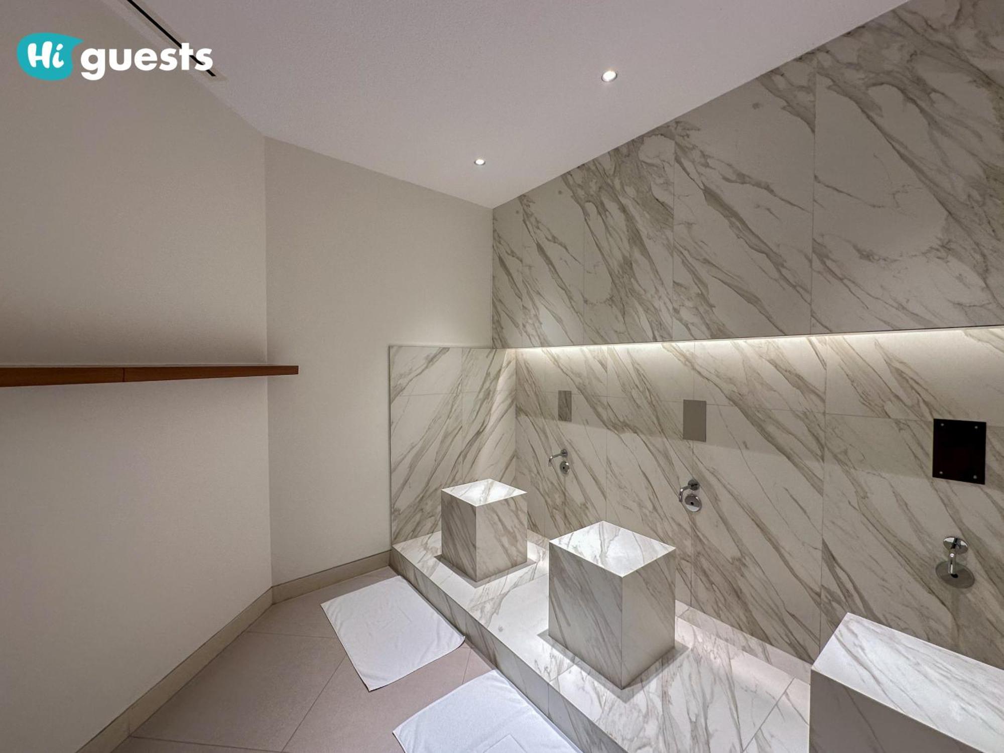 Higuests - Sky-high Experience Luxe Living On The 24th Floor Apartment *