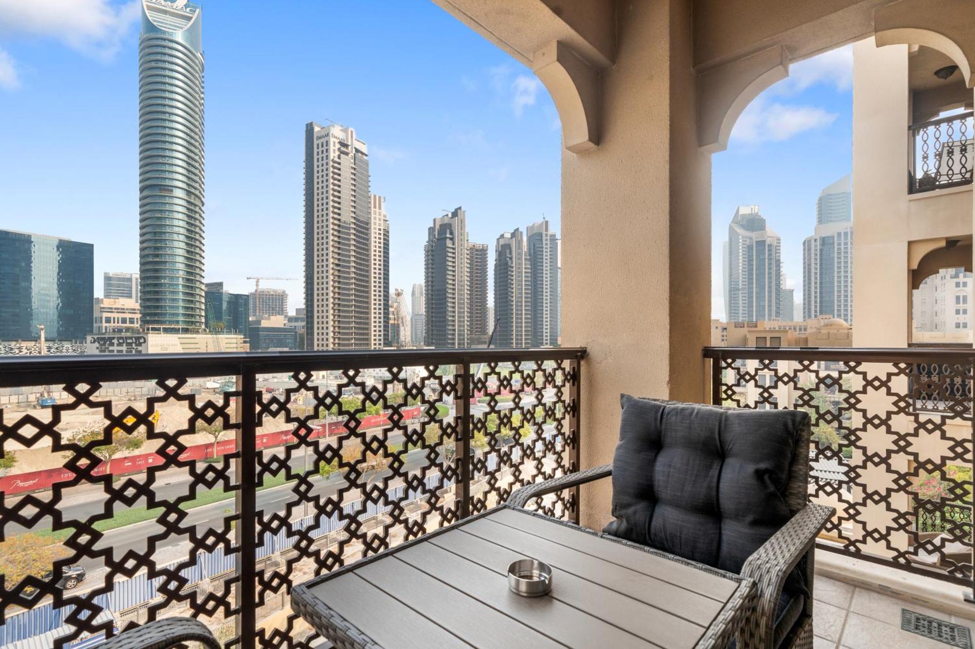 Reehan Suites, Downtown - Near Burj Khalifa & Mall Daire