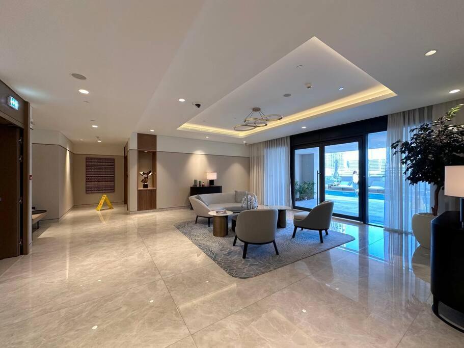 Cozy 2br At Act One, Boulevard View Near Mall 3904 Dubai