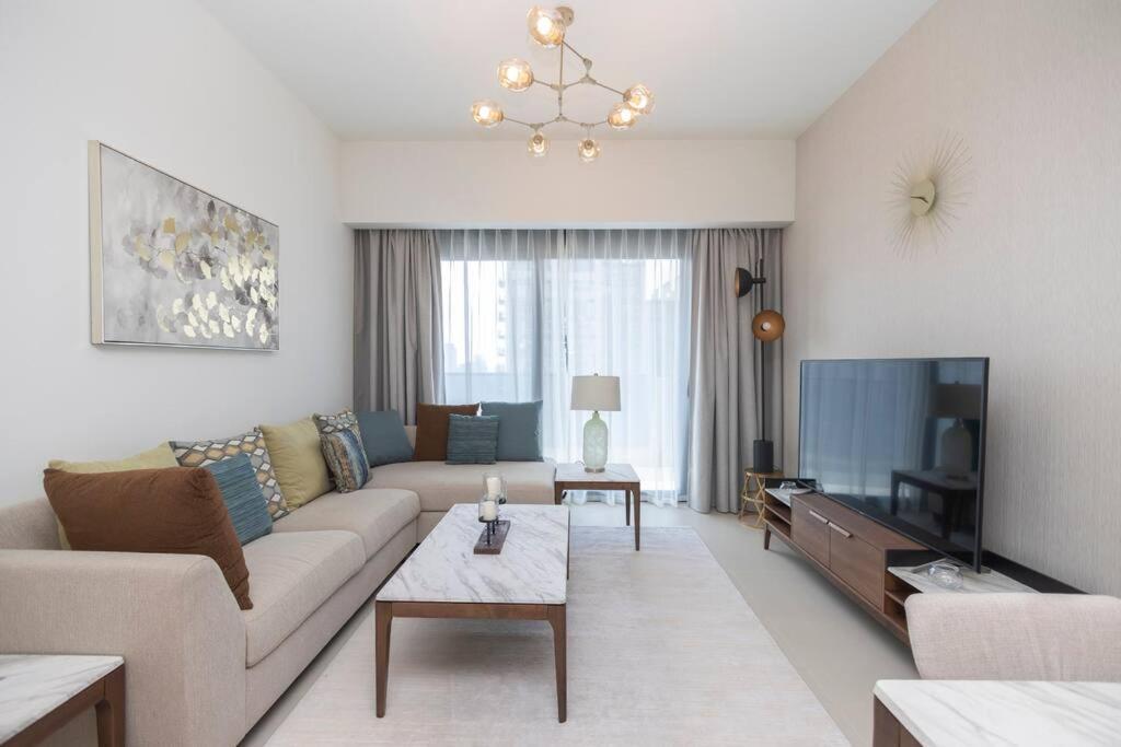 Cozy 2br At Act One, Boulevard View Near Mall 3904 Apartment