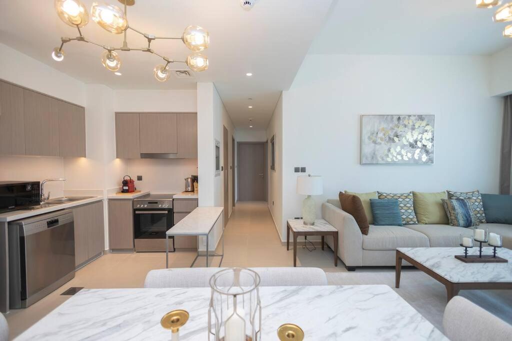 Cozy 2br At Act One, Boulevard View Near Mall 3904 Dubai