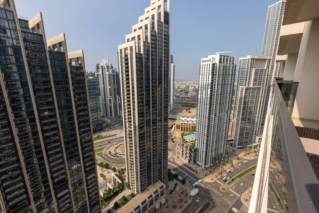 Apartment Cozy 2br At Act One, Boulevard View Near Mall 3904 Dubai