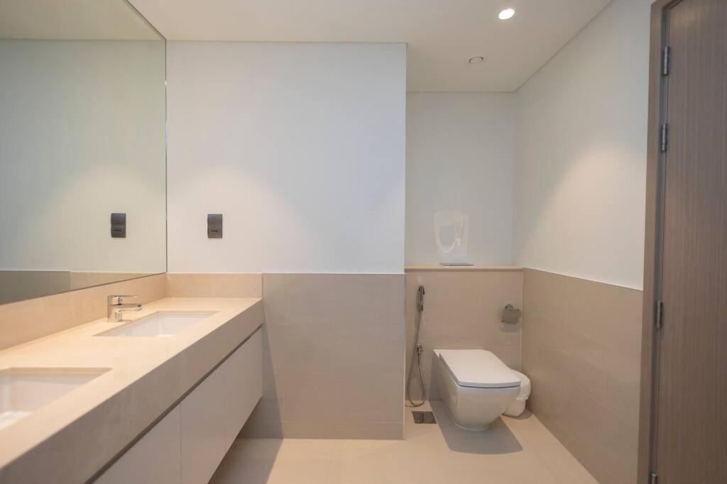 Apartment Cozy 2br At Act One, Boulevard View Near Mall 3904 *