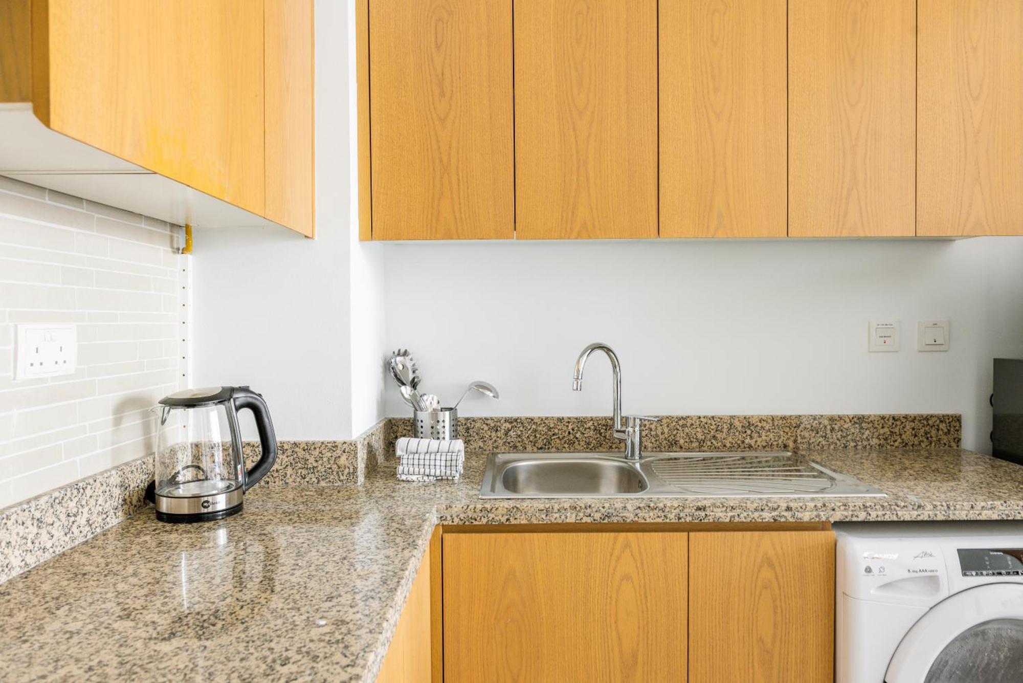 Skyline Downtown 1br At Bellevue Walk To Burj Daire Dubai