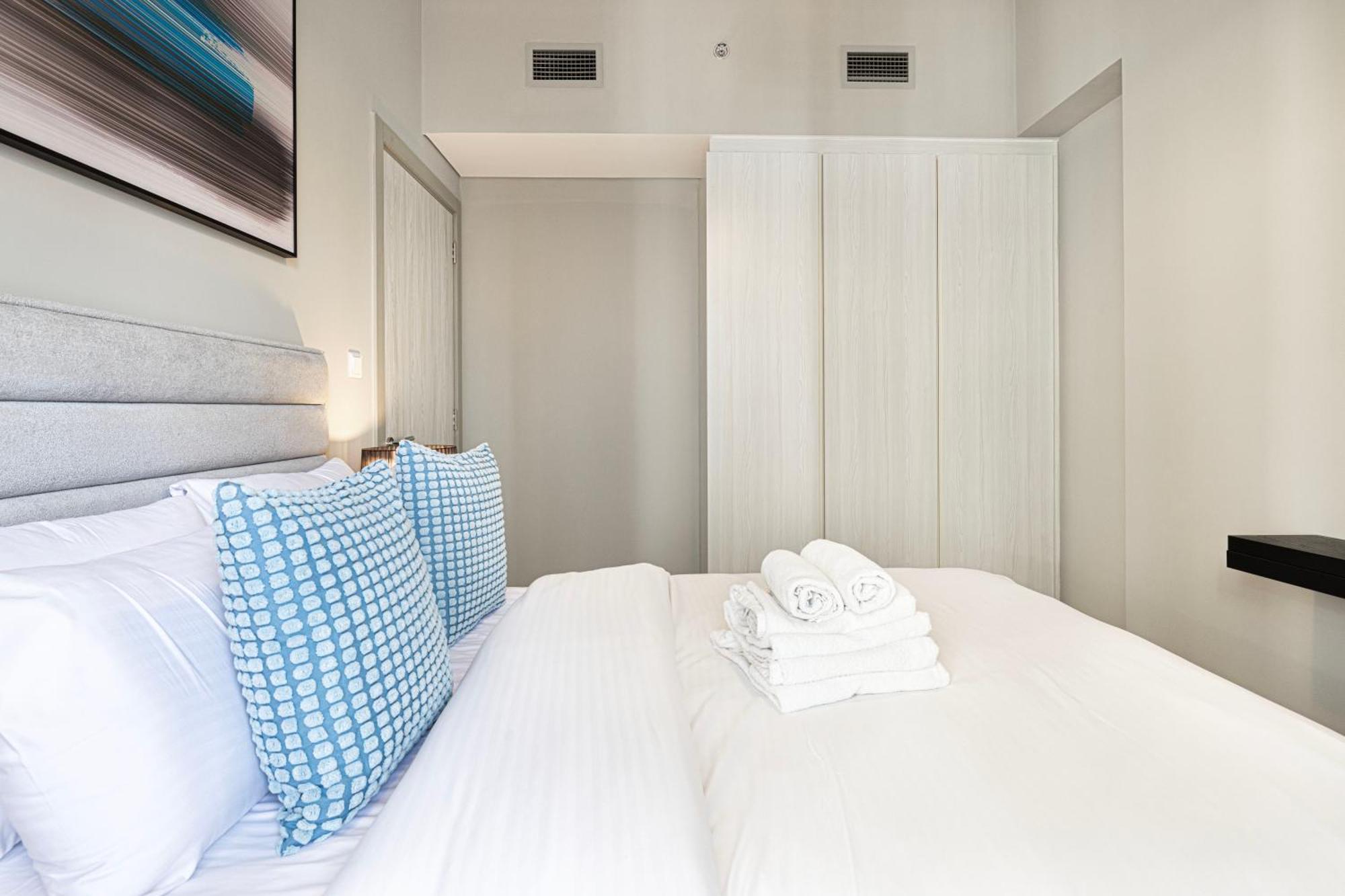 Stunning 1br With View - Zada Tower, Business Bay