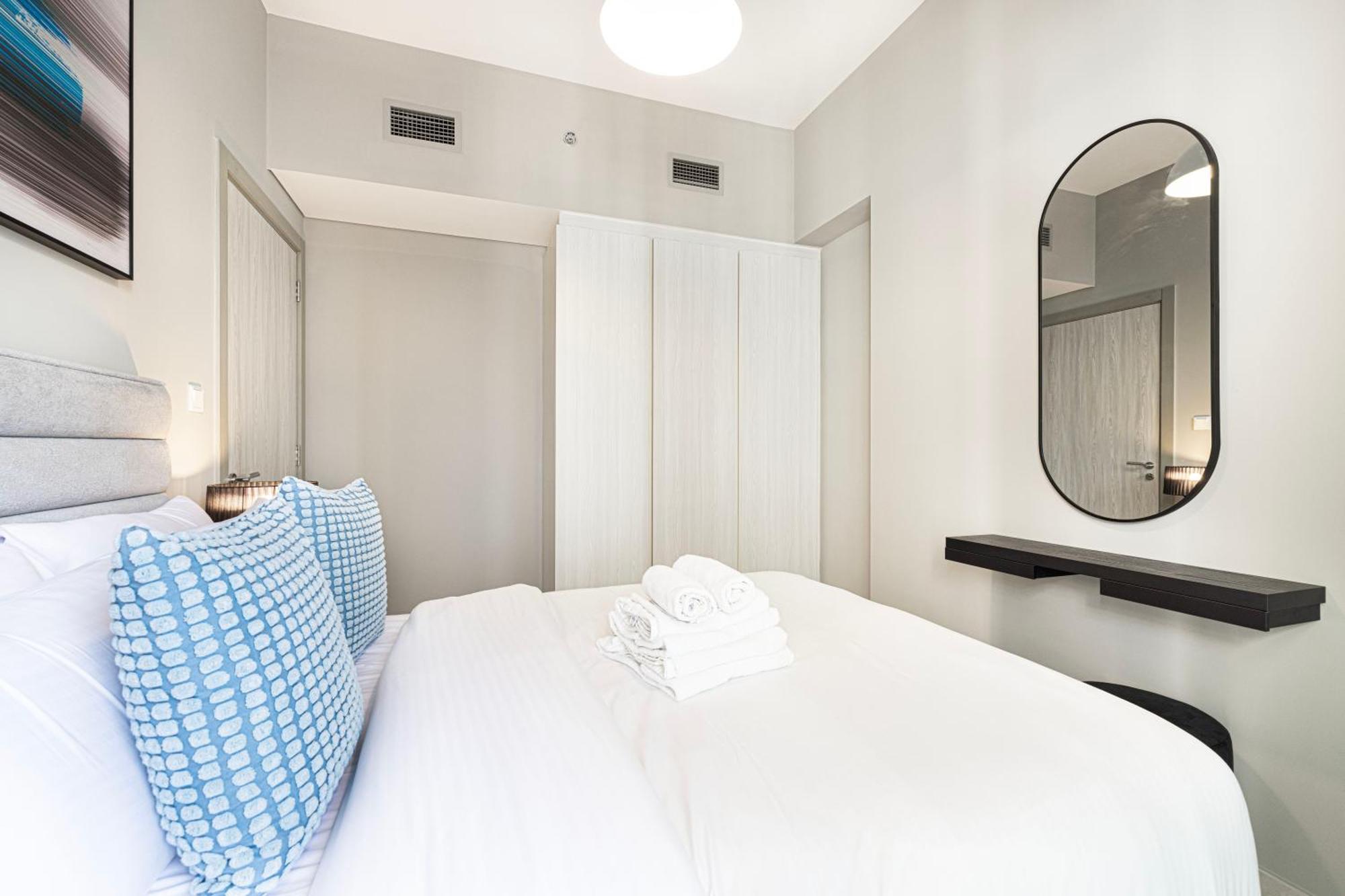 Stunning 1br With View - Zada Tower, Business Bay *