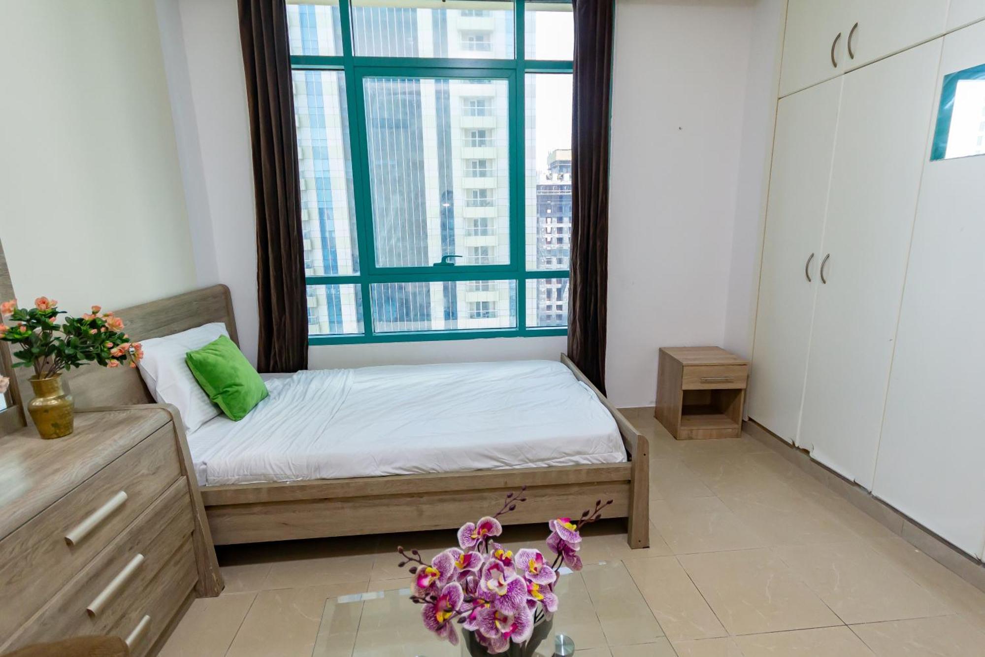 Nice Budget And Bed Space For 