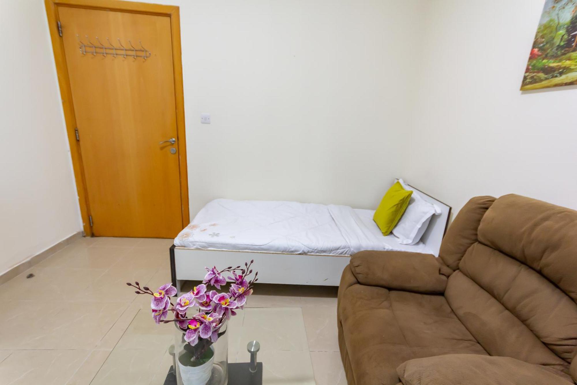 Nice Budget And Bed Space For 