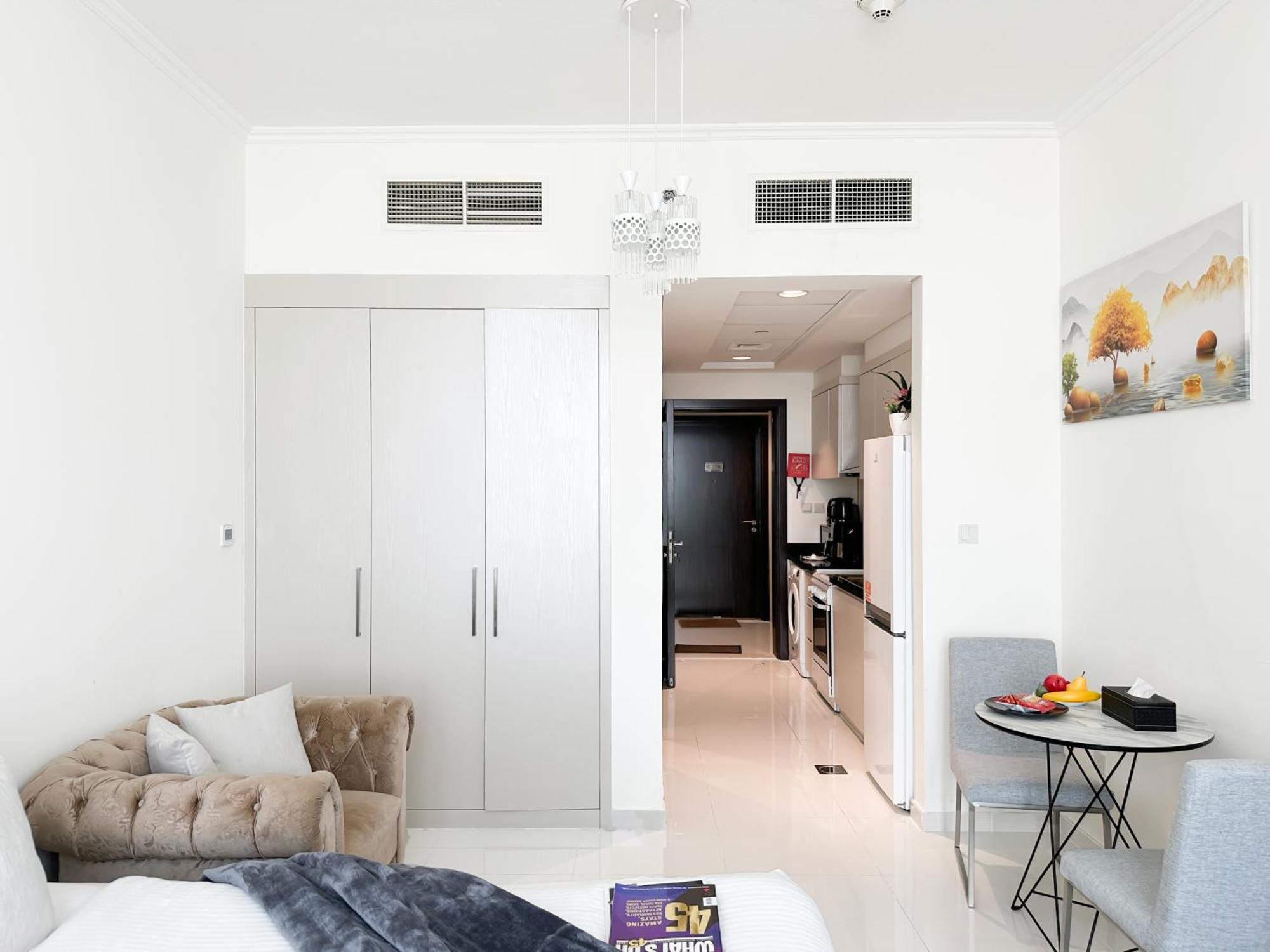 Trophy - Urban Escape Apartment Dubai