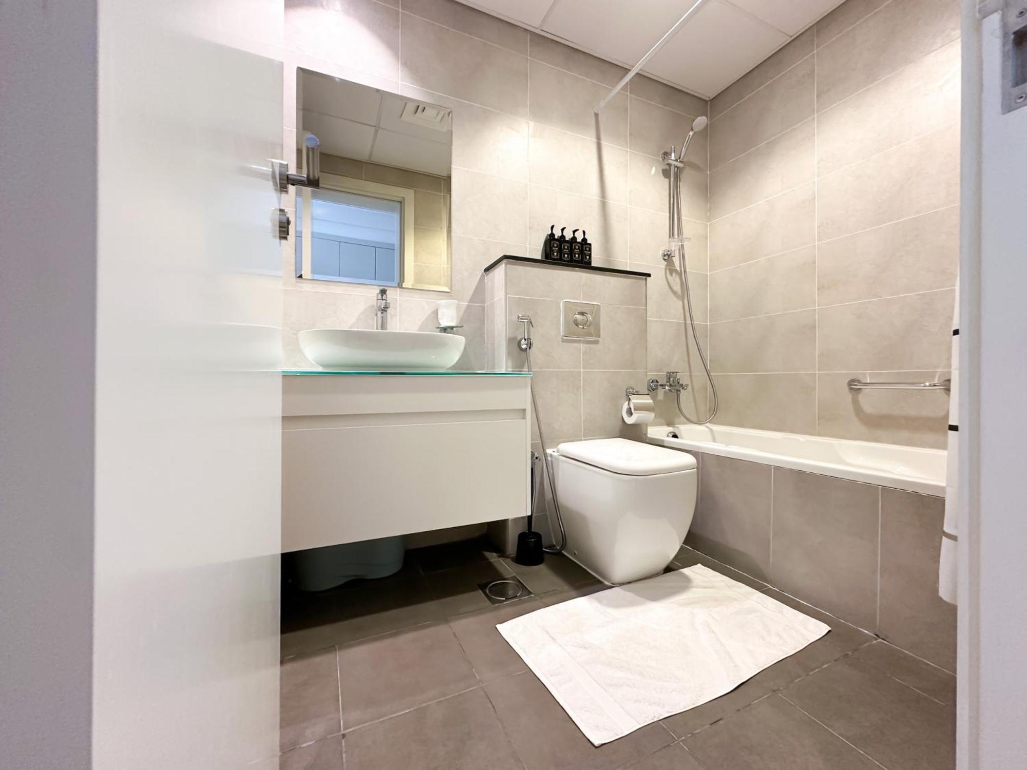 Trophy - Urban Escape Apartment