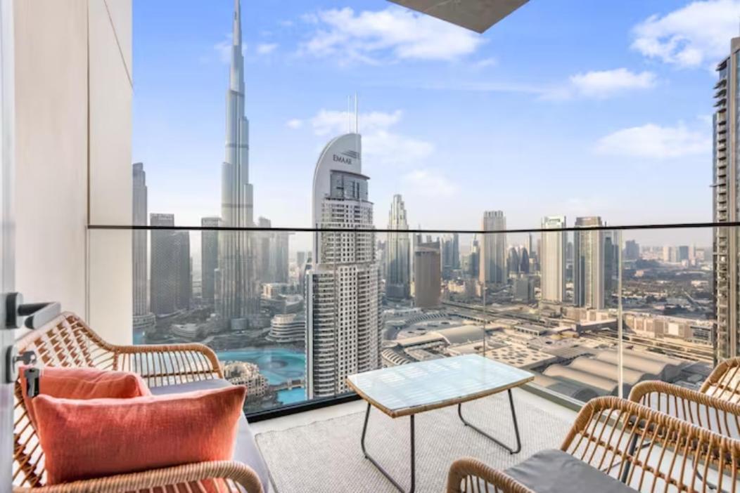 Apartment Exclusive 2 & 4 Bedroom Apt With Burj Khalifa - Fountain And City Views By Meerak *
