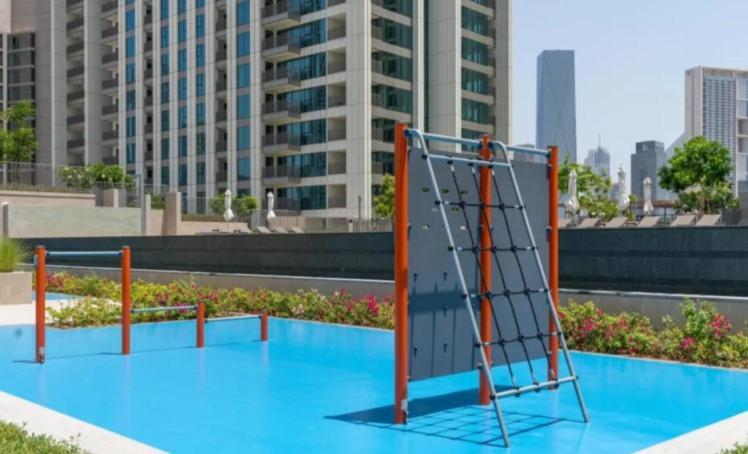 Burj Khalifa View With Grass Turf Balcony-downtown By Tanami Homes