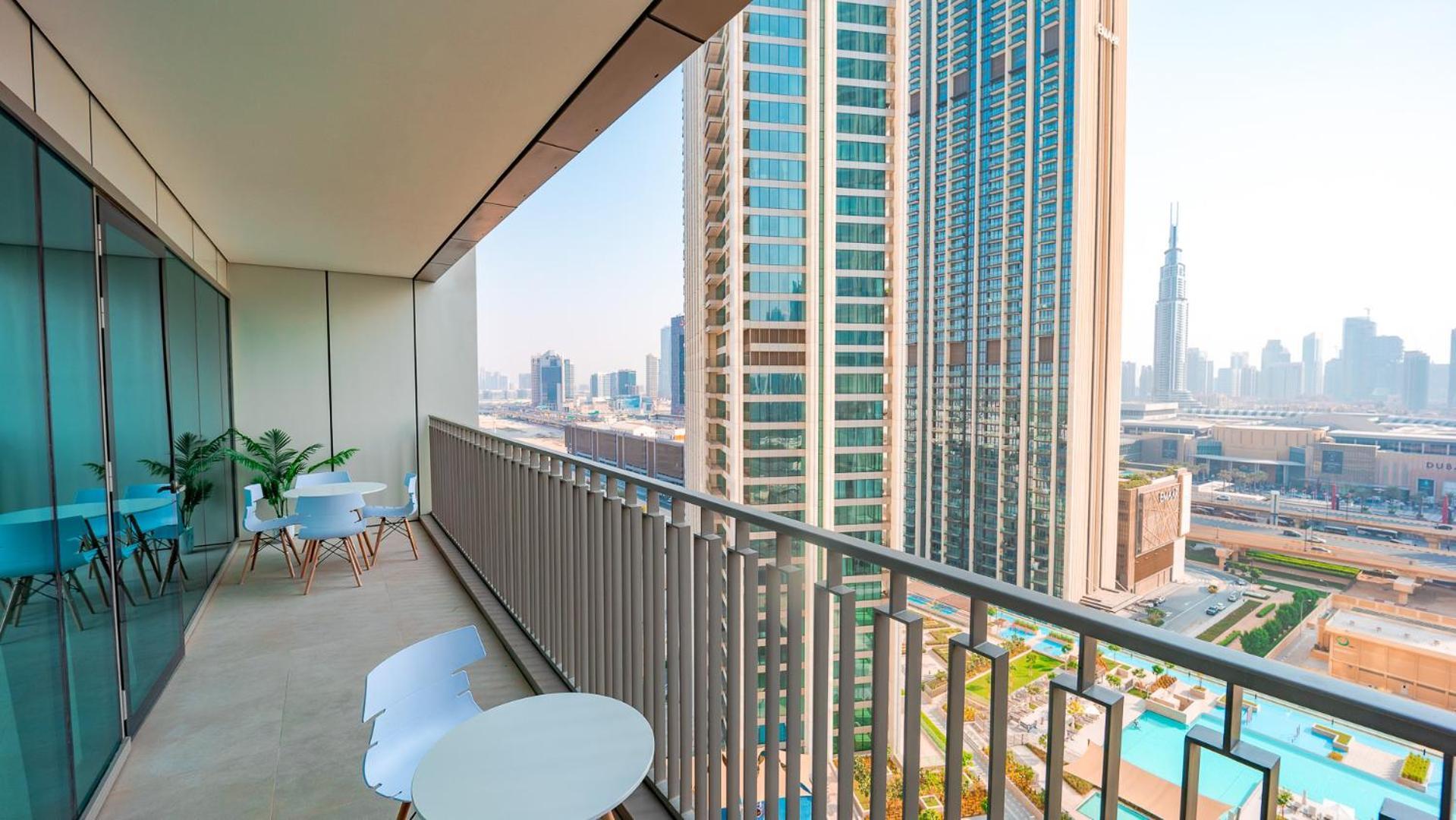 Burj Khalifa View With Grass Turf Balcony-downtown By Tanami Homes Apartment