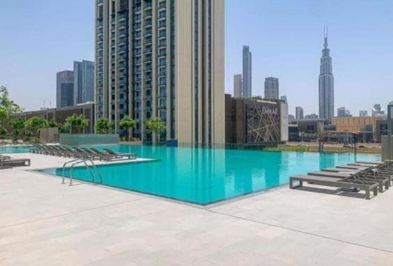 Apartment Burj Khalifa View With Grass Turf Balcony-downtown By Tanami Homes