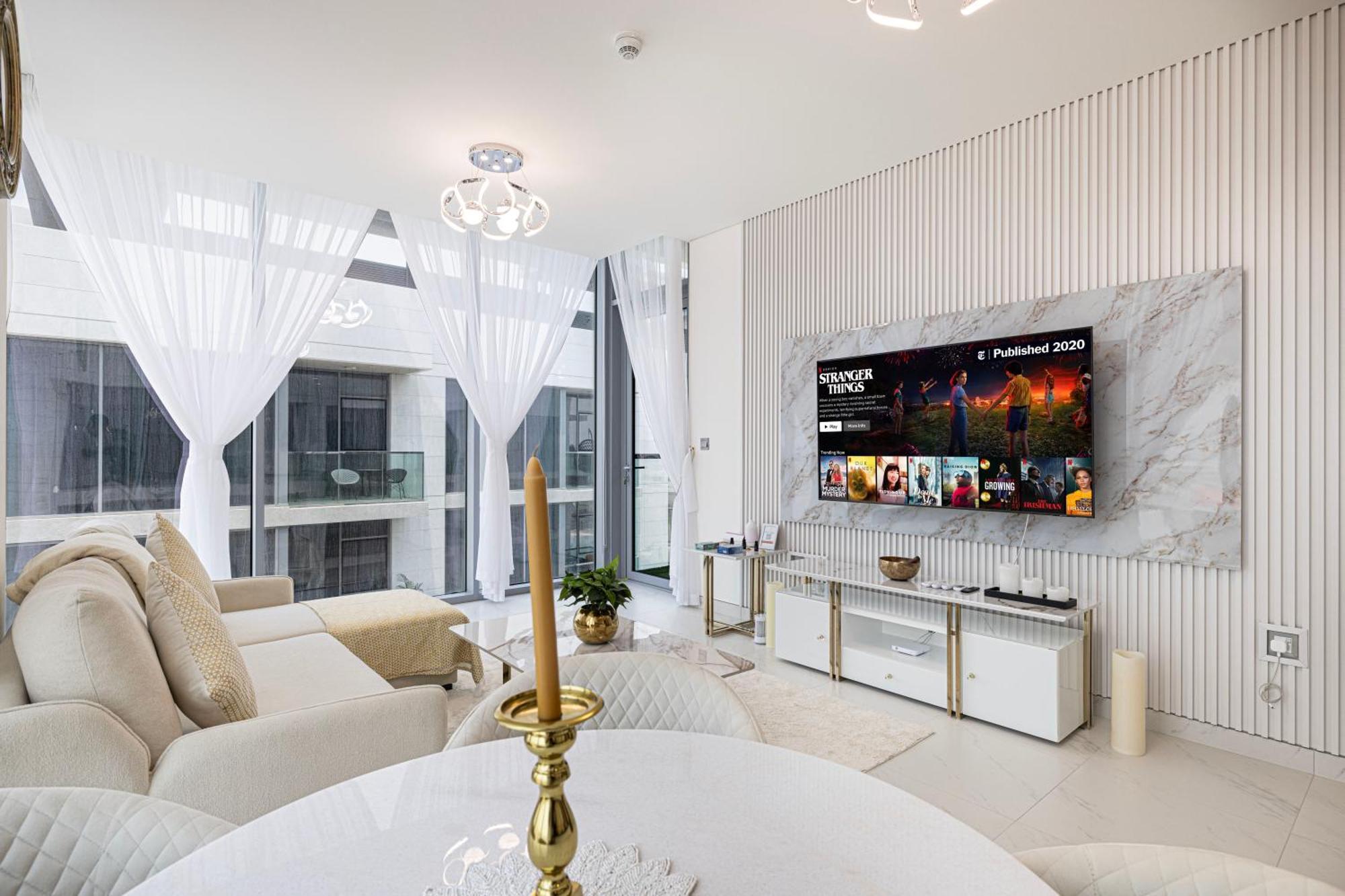 Luxury Burj Khalifa, Sunset And Lagoon View Apartment