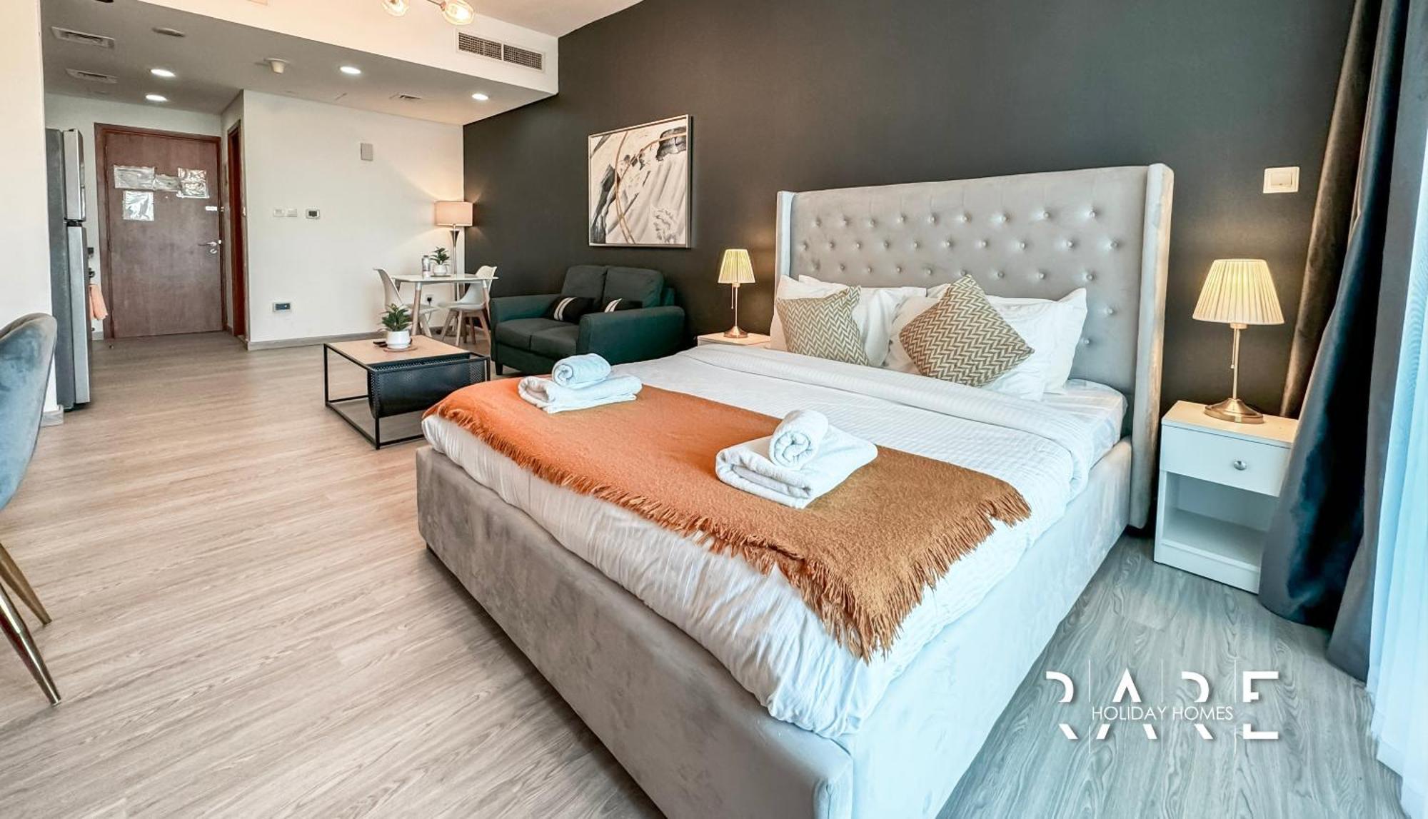 Apartment Rare Homes - View - The Crescent Tower - Production - R712 - Impz *