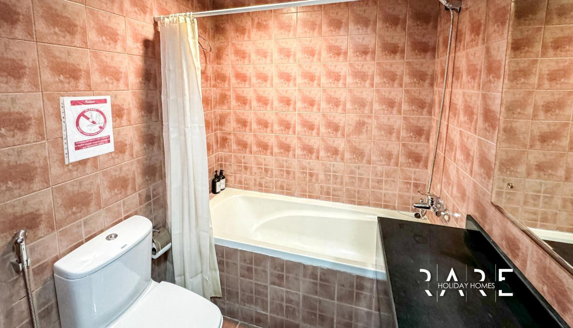 Rare Homes - View - The Crescent Tower - Production - R712 - Impz Apartment Dubai