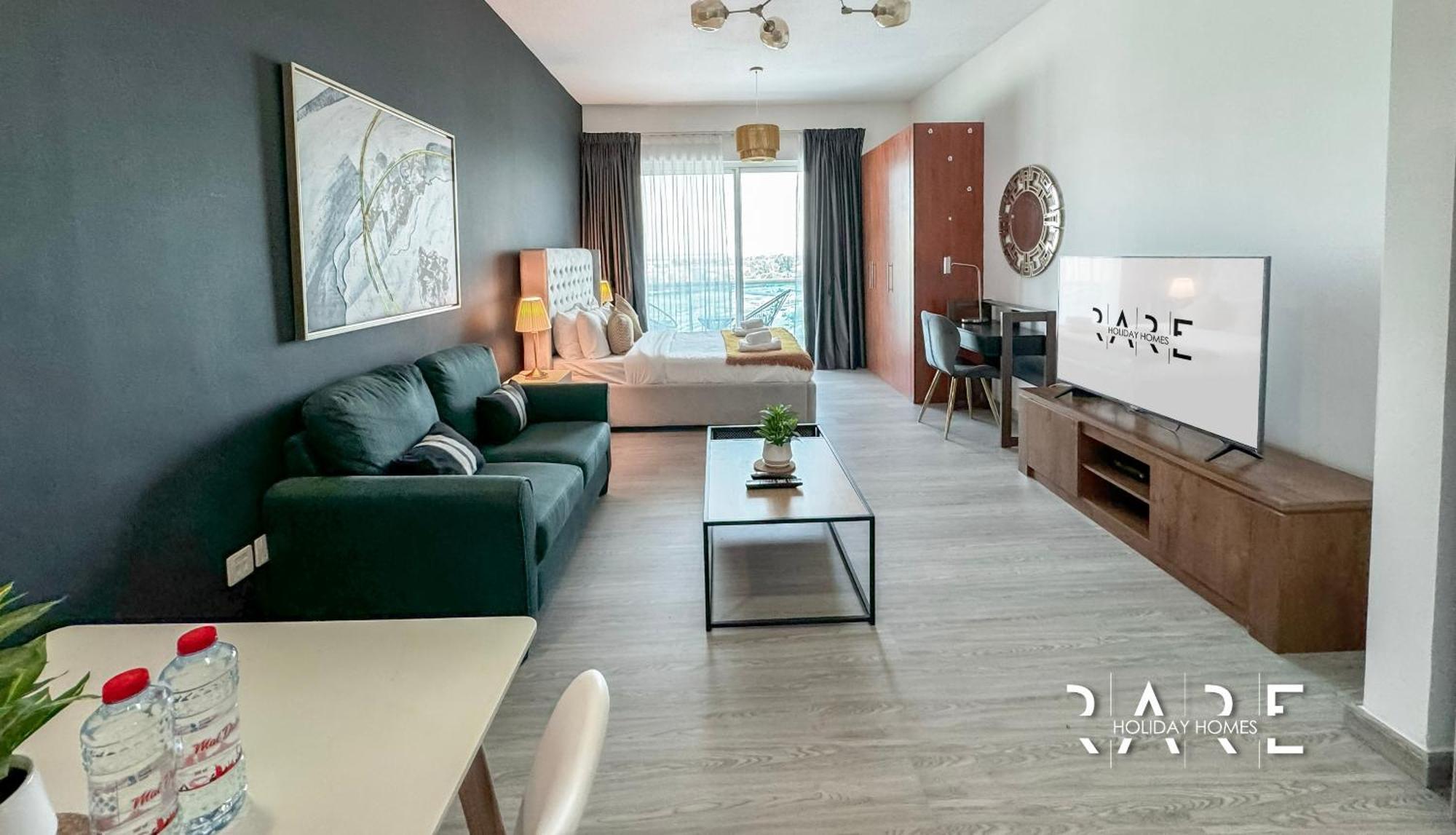 Rare Homes - View - The Crescent Tower - Production - R712 - Impz Apartment *