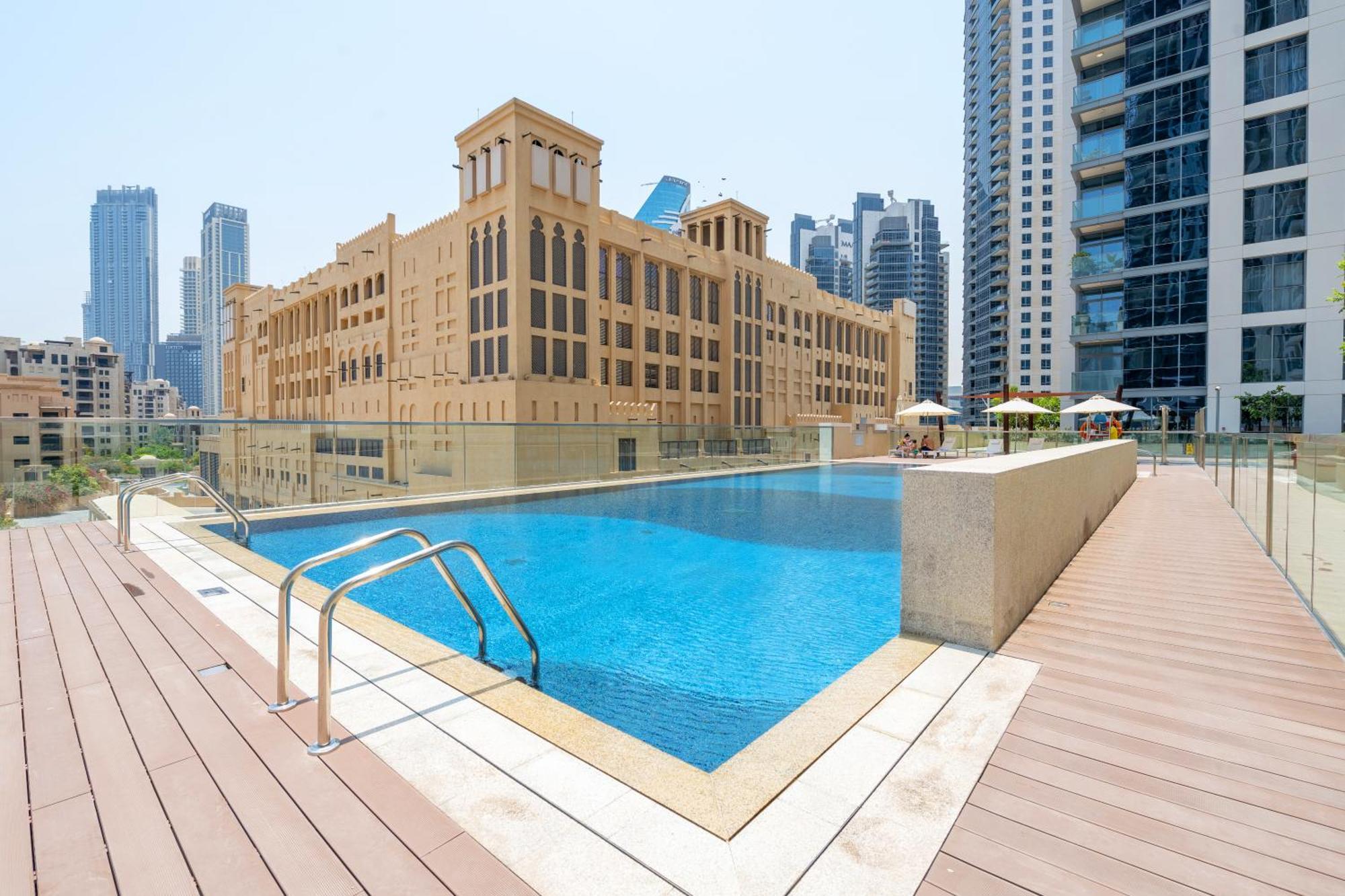 Skyline Downtown 1br At Bellevue Walk To Burj Daire Dubai