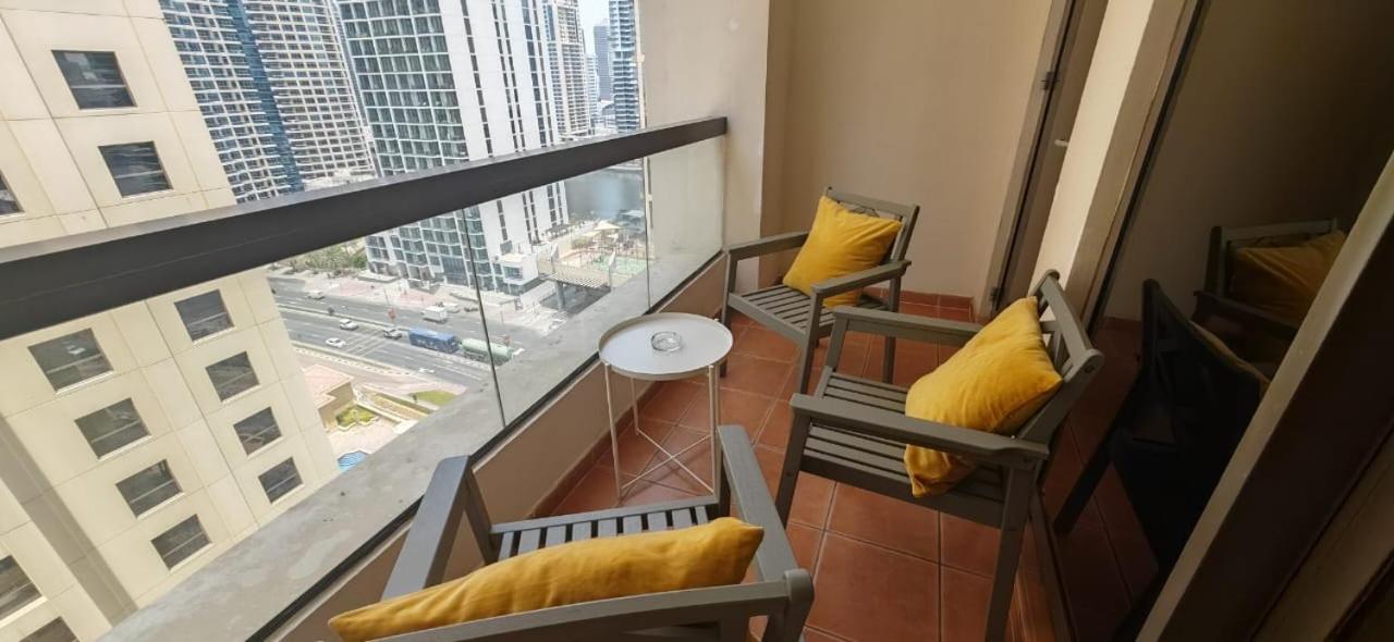 Apartment Spacious 5br With Maid's On Jbr - Prime Location, Steps From Shops, Dining & Entertainment - By Sunkissed Homes