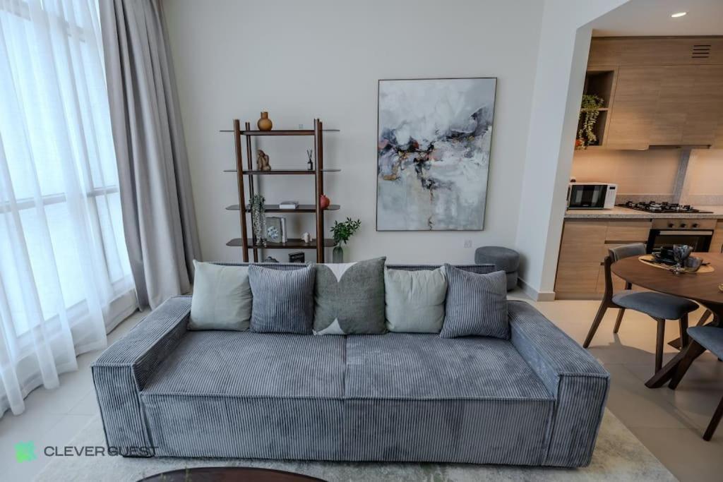 Clever Guest 027 Acacia A Apartment Dubai