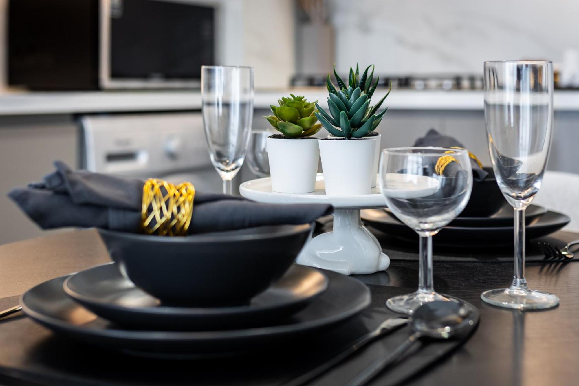 Apartment Eden's Homes & - Azizi Riviera
