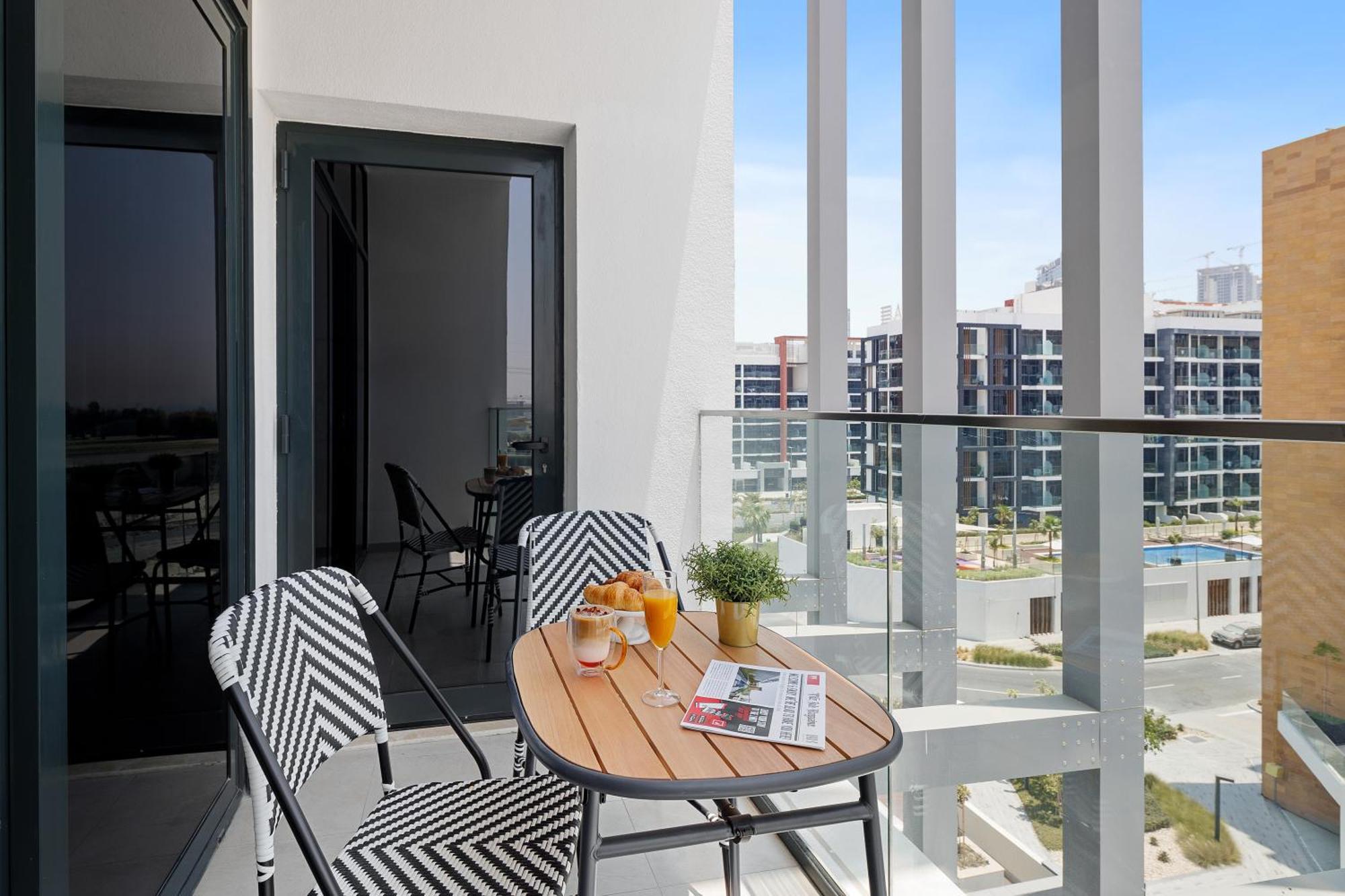 Apartment Eden's Homes & - Azizi Riviera