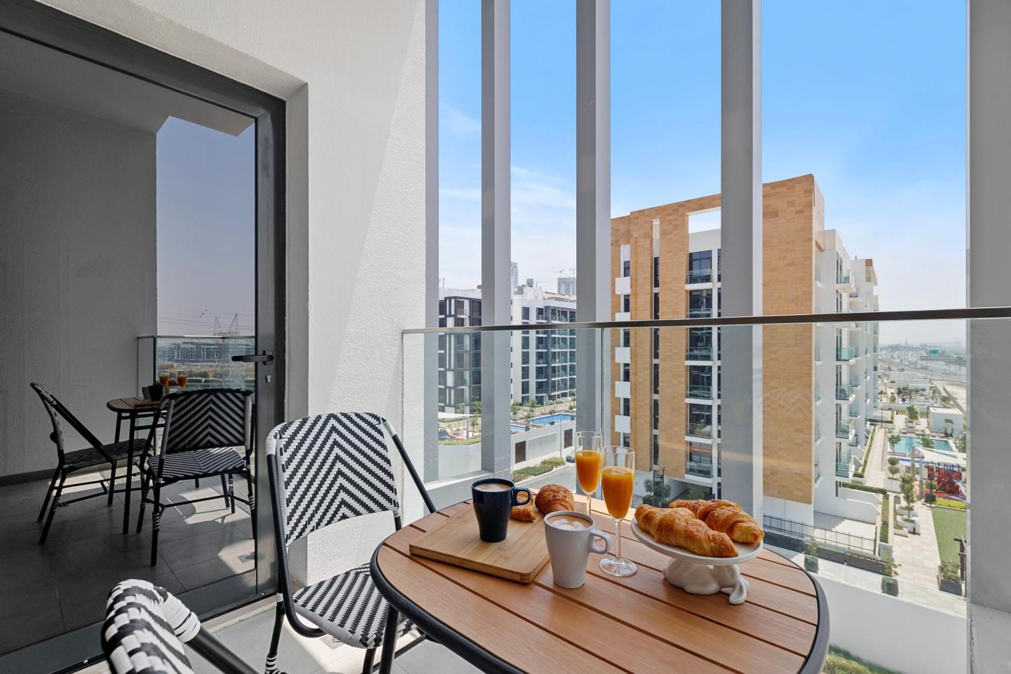Eden's Homes & - Azizi Riviera Apartment *