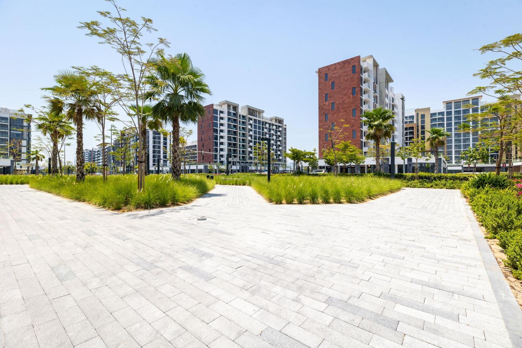 Eden's Homes & - Azizi Riviera Apartment Dubai