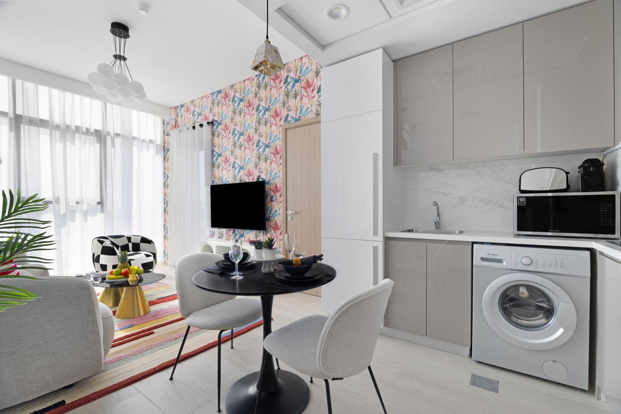 Eden's Homes & - Azizi Riviera Apartment Dubai