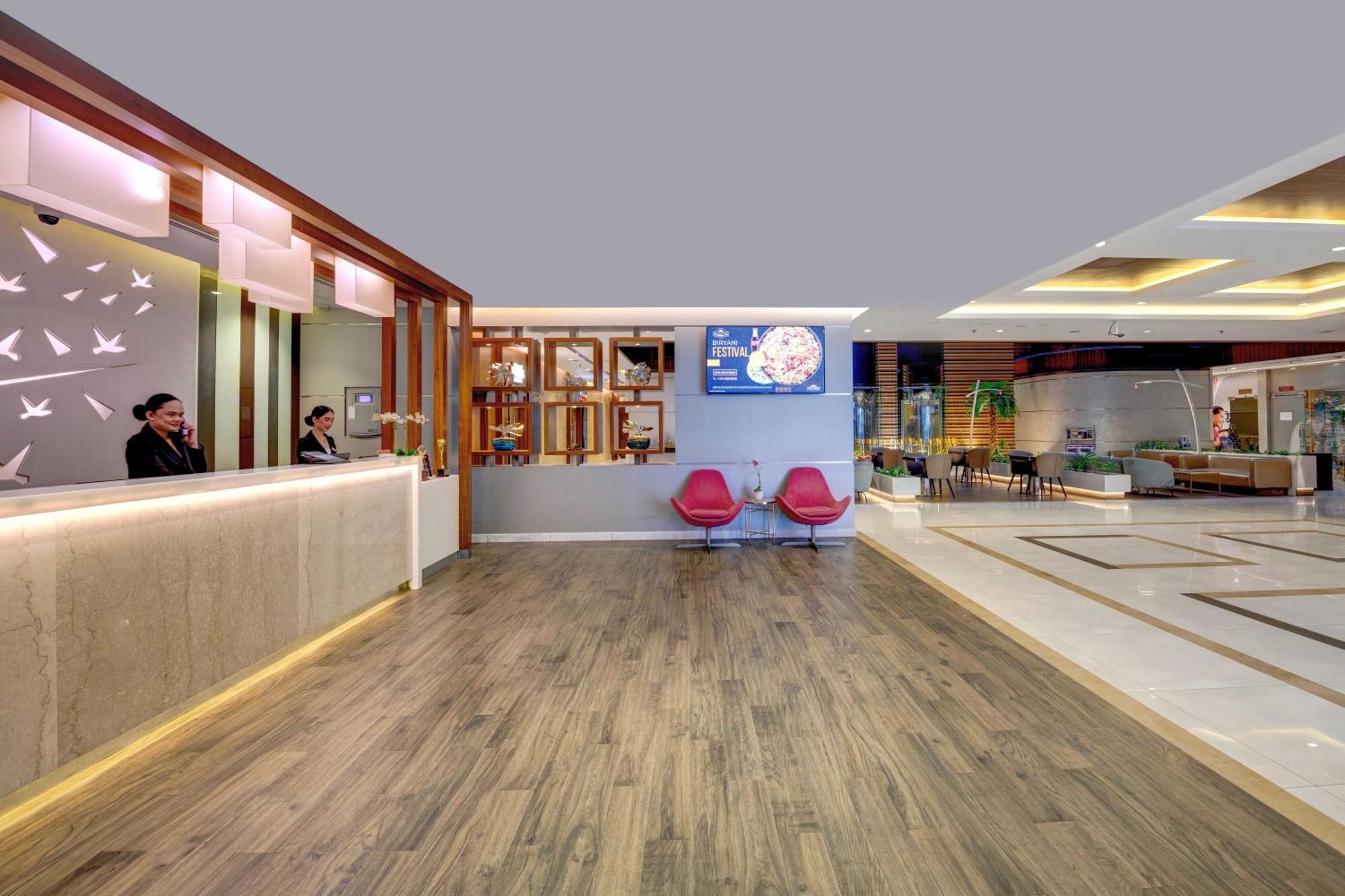 Howard Johnson Plaza By Wyndham Deira Dubai